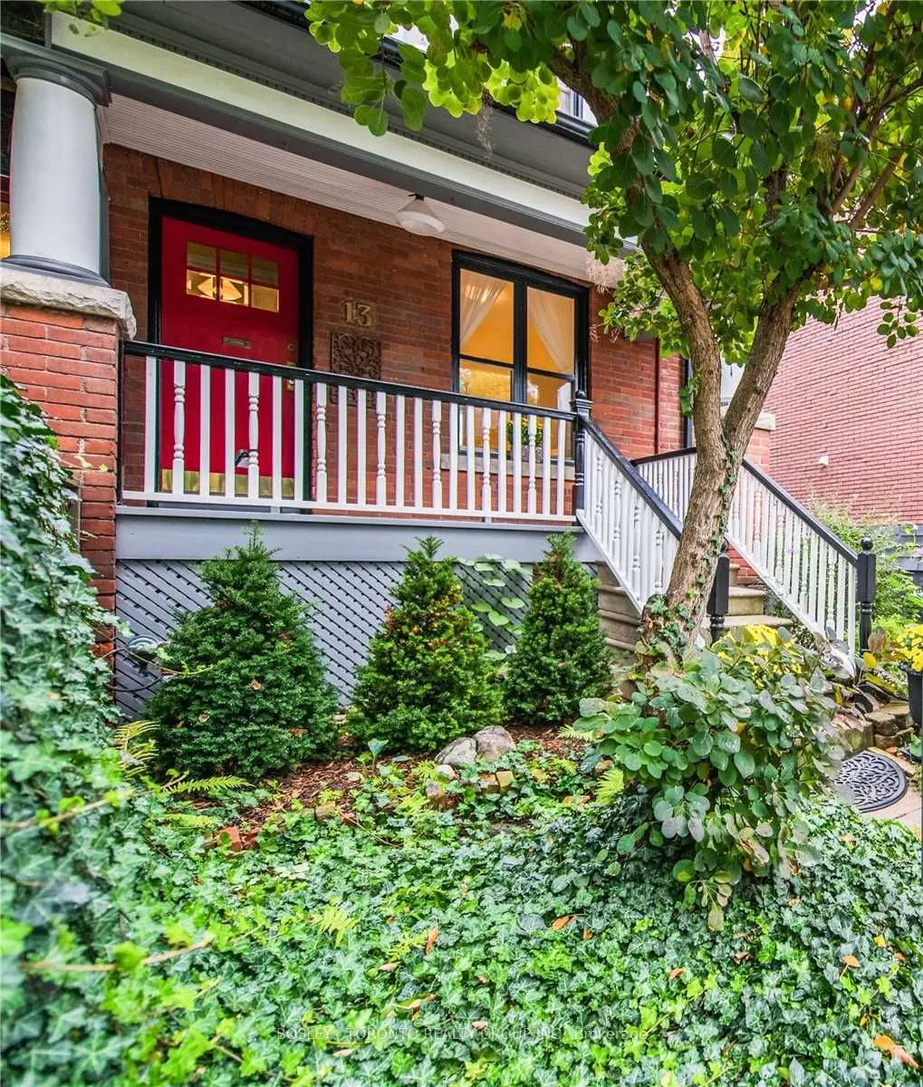 13 Winnifred Avenue #Upper