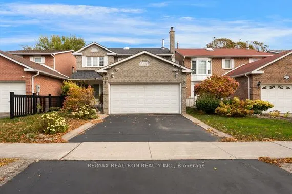 113 Halfmoon Square