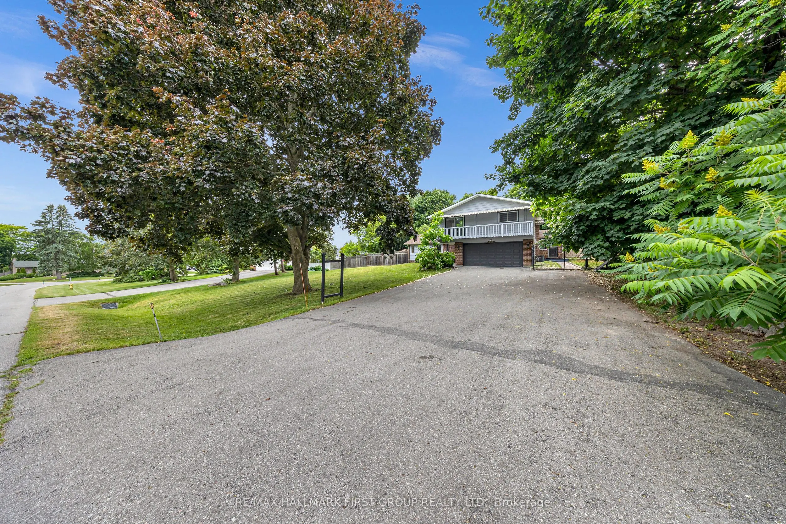 890 Briarwood Drive