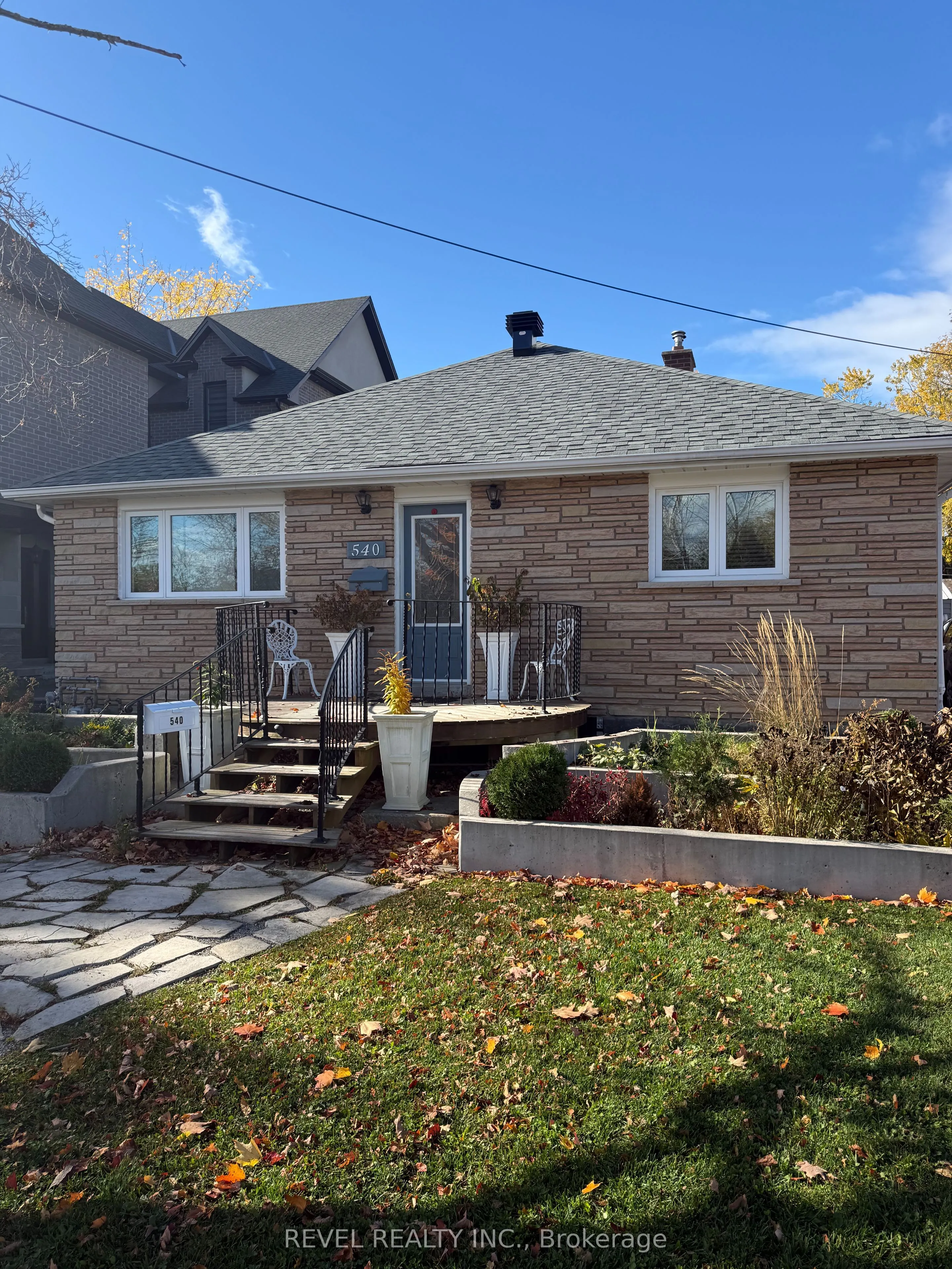 540 West Shore Boulevard