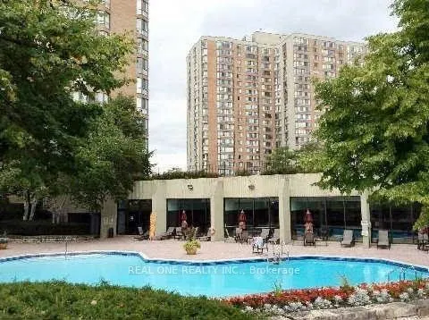 75 Bamburgh Circle #428
