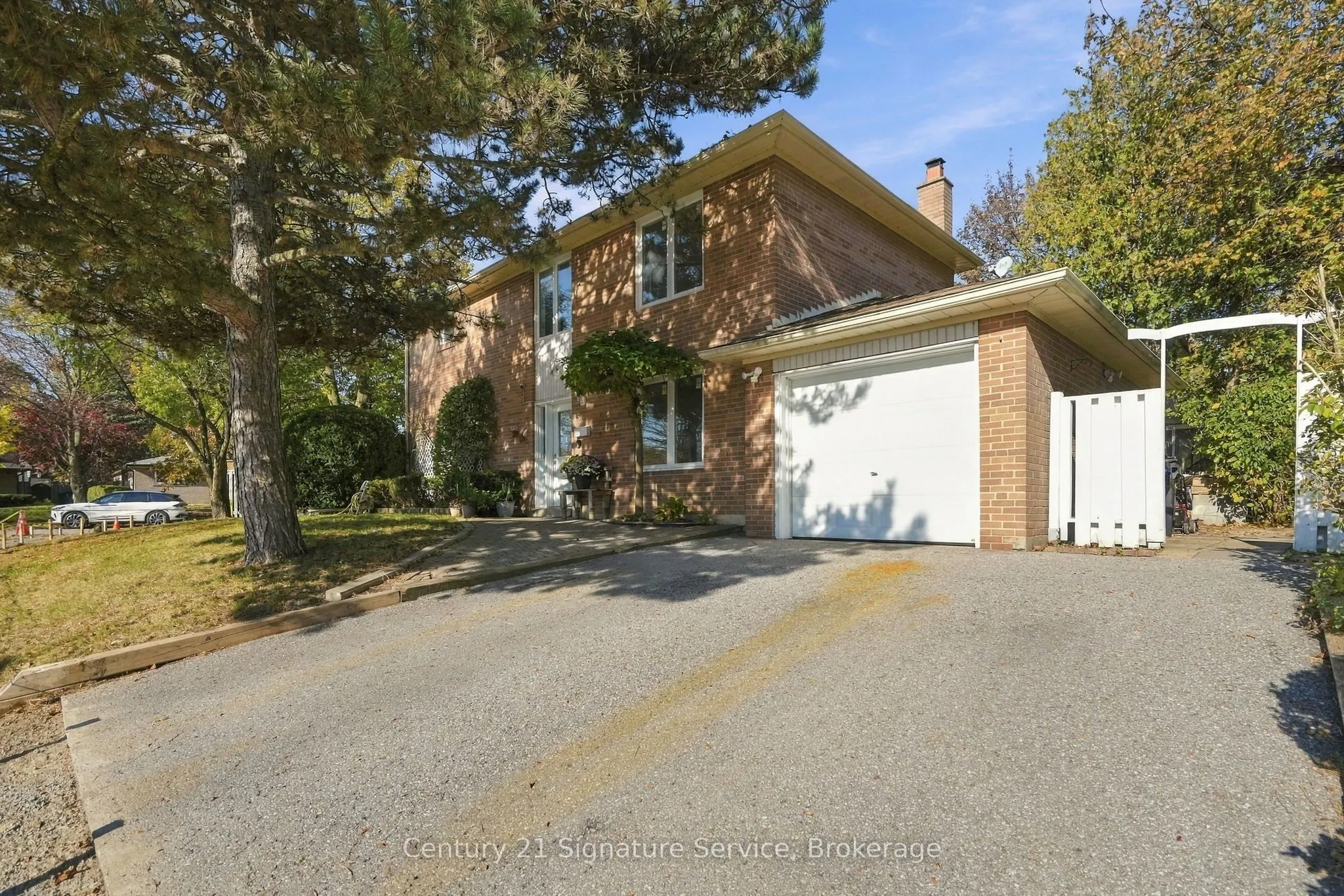 15 Ivy Green Crescent