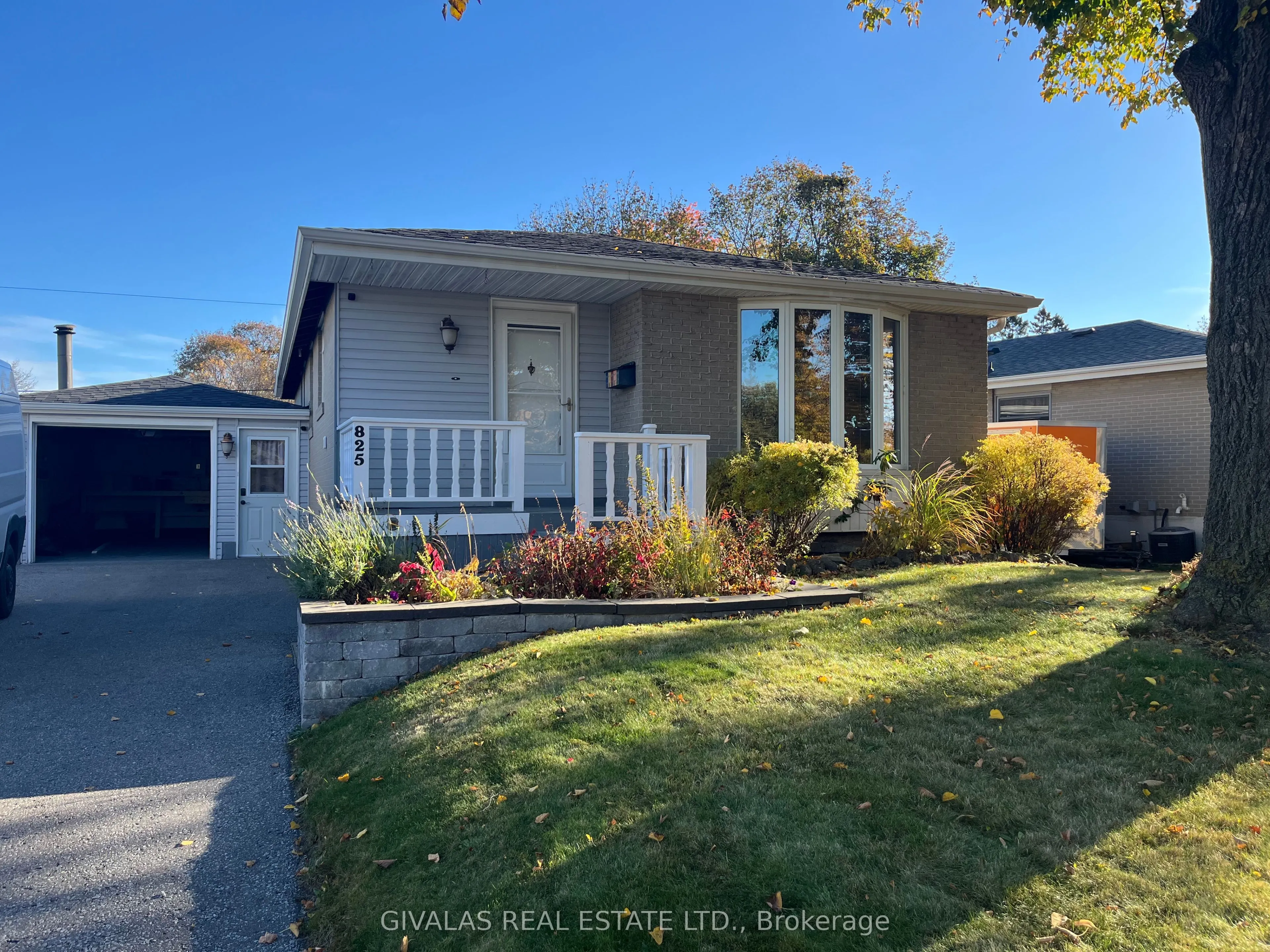 825 Bem Avenue #Upper