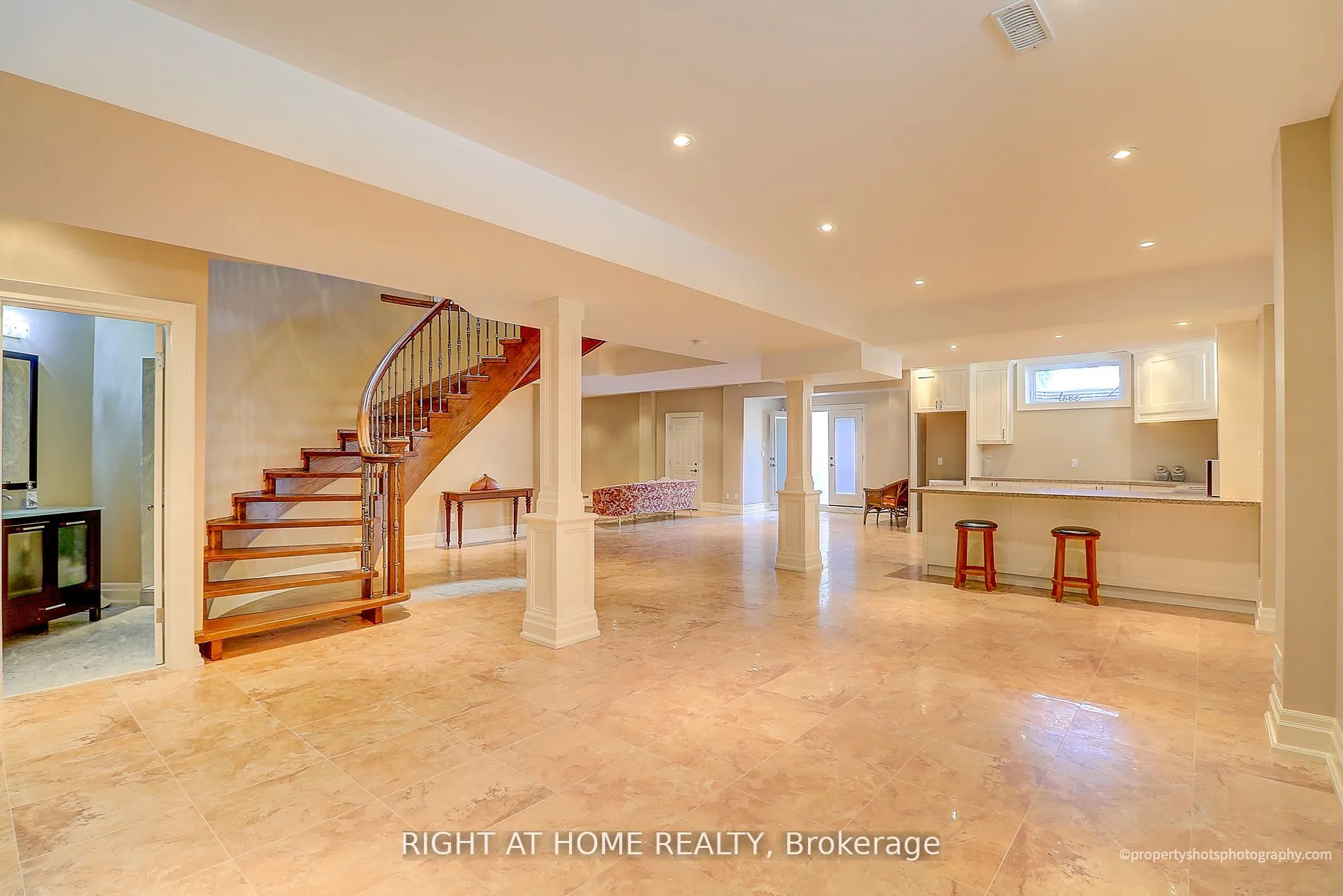 34 May Avenue