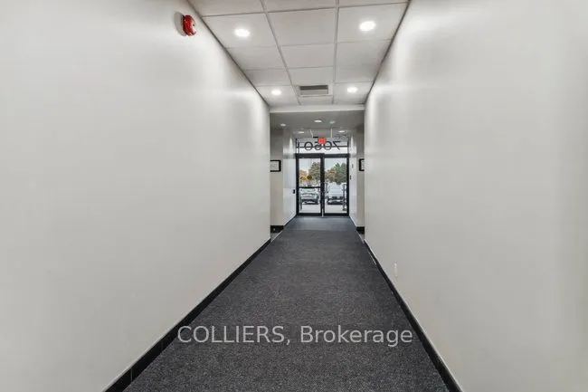 7050 Woodbine Avenue, #401