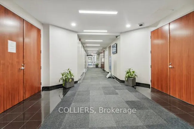 7050 Woodbine Avenue, #401