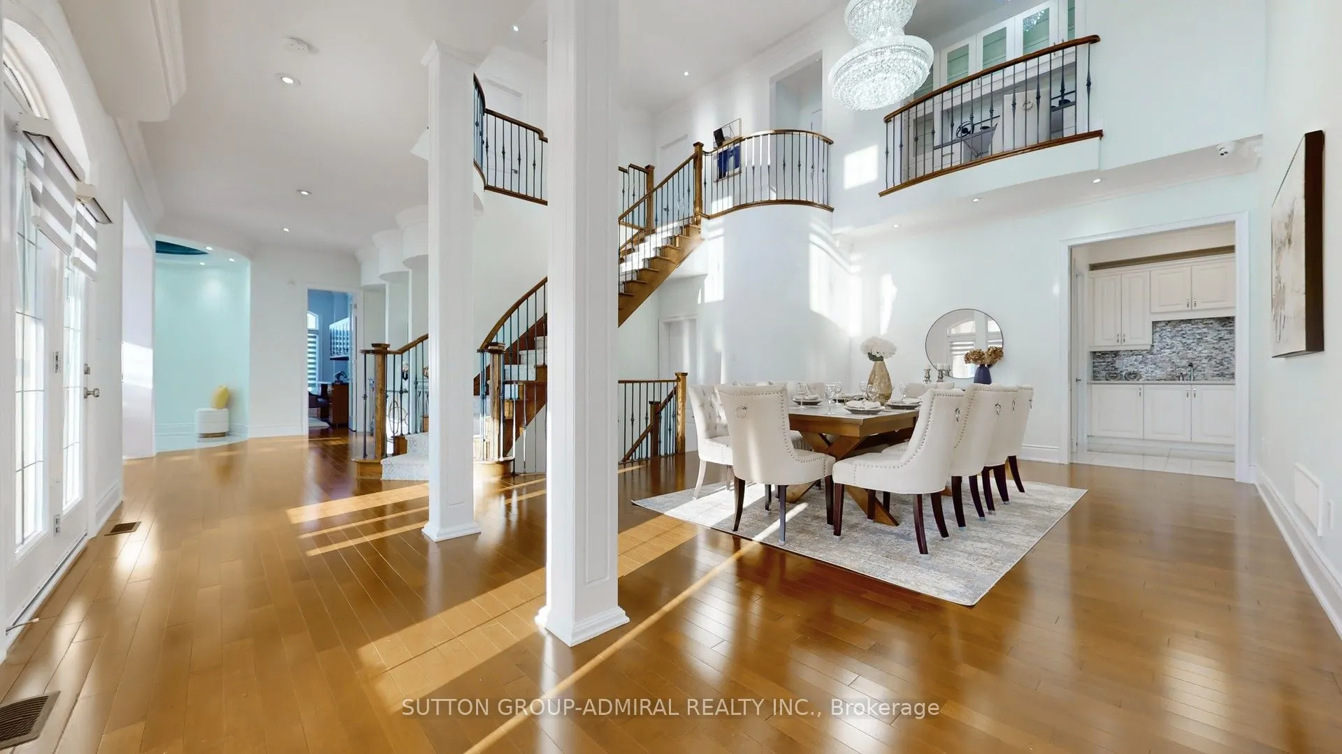 100 Virtue Crescent
