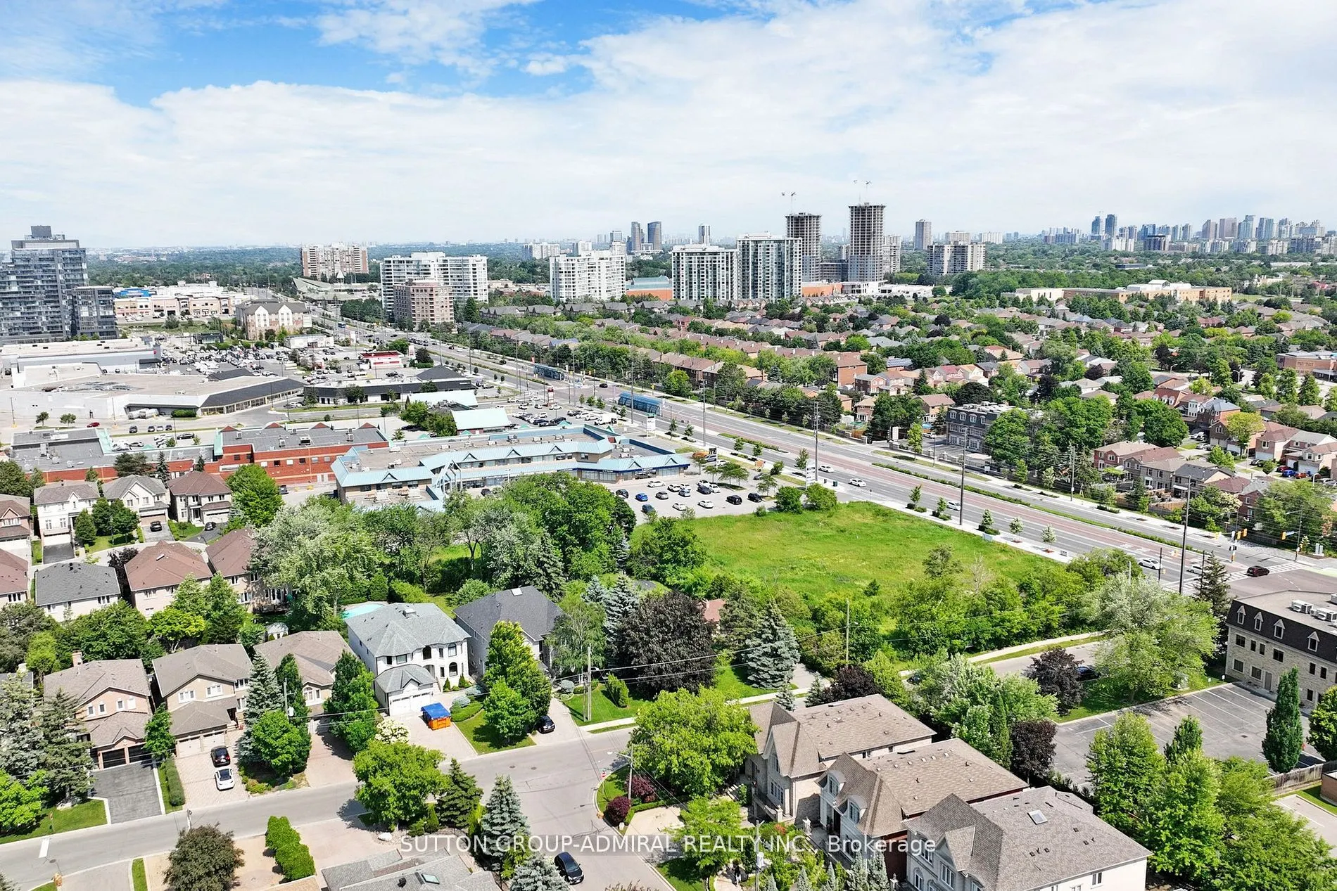 27 Vaughan Boulevard