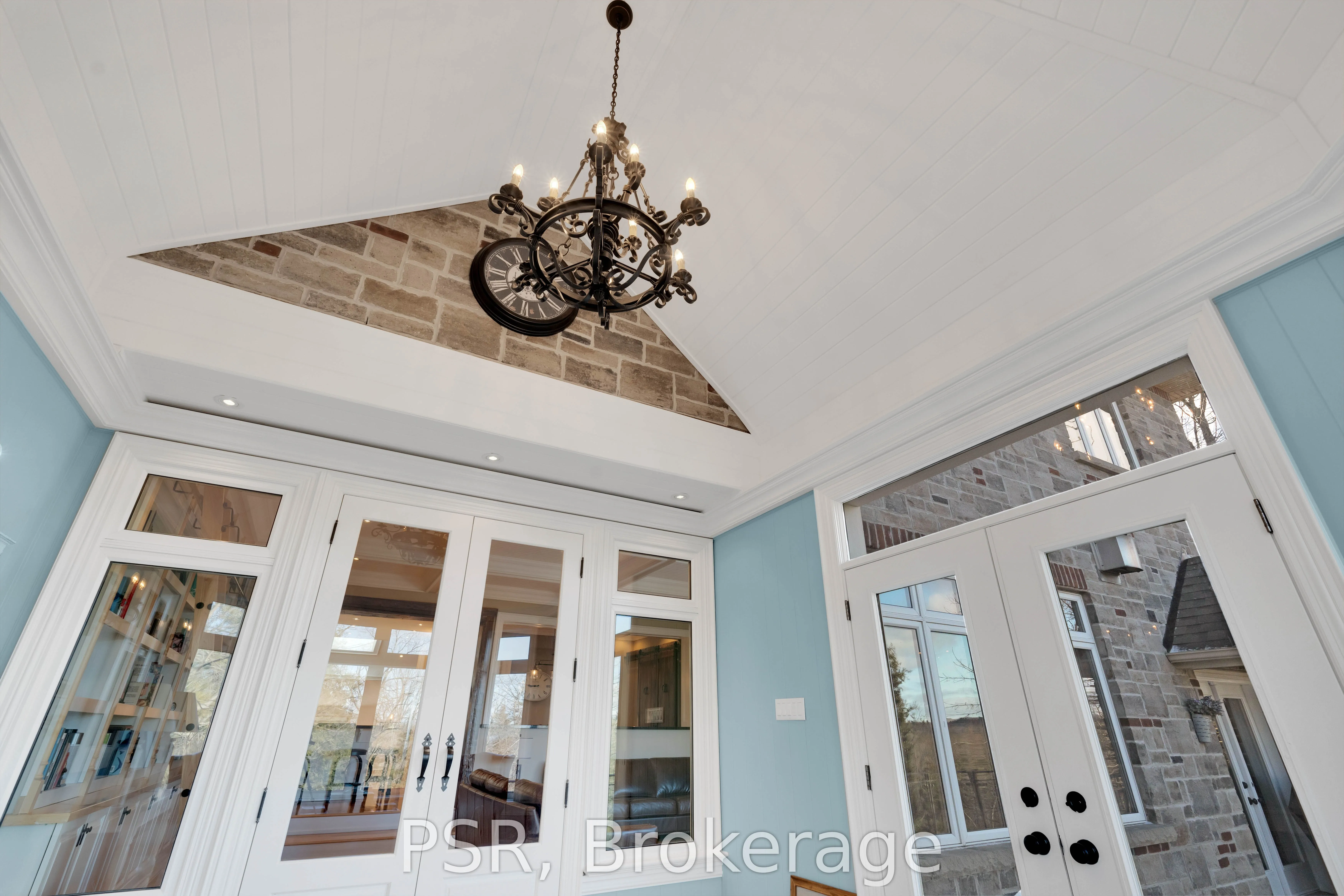 124 Elmpine Trail