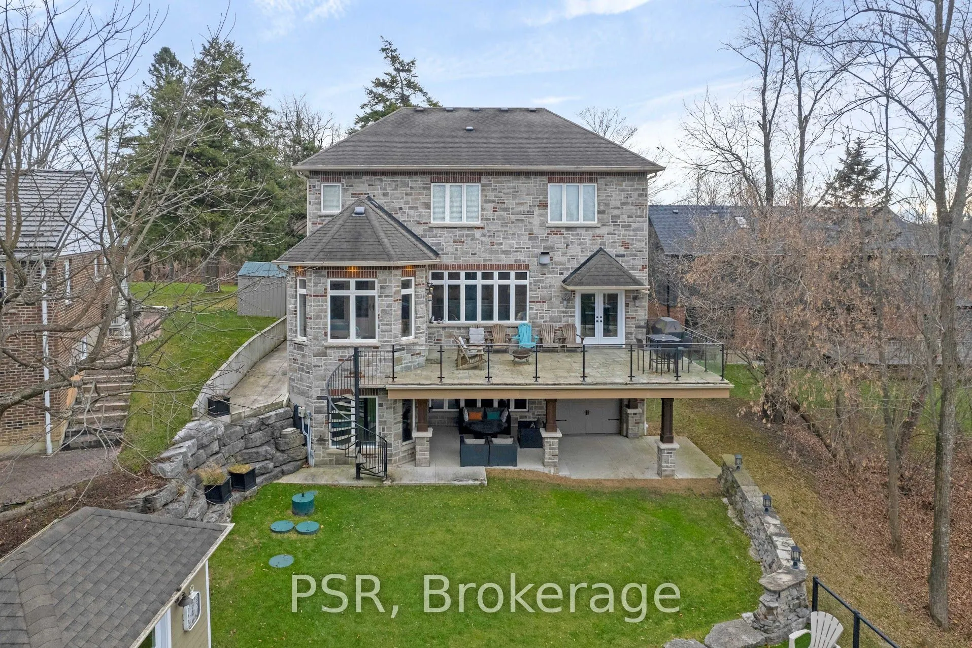 124 Elmpine Trail