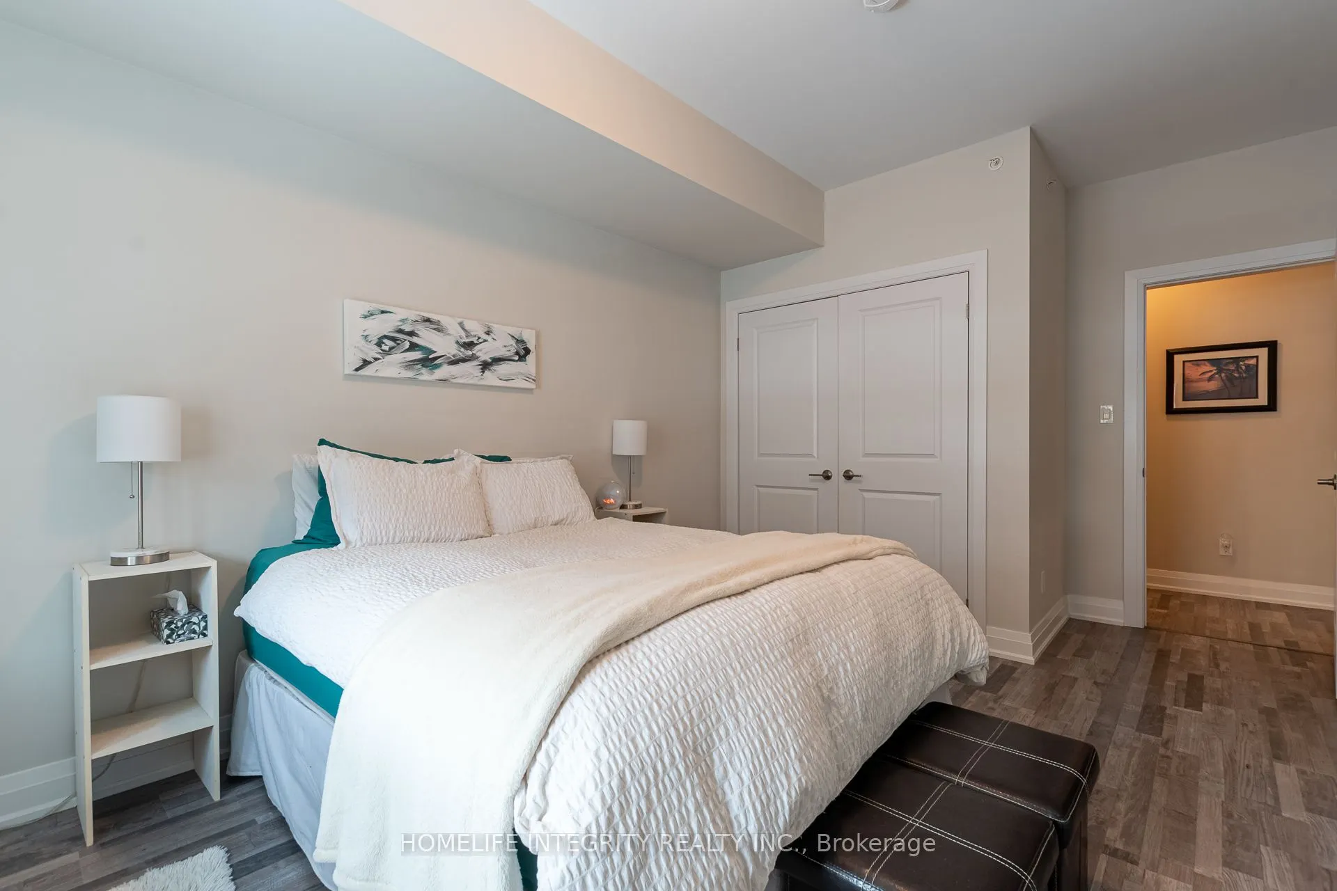 157 Wellington Street E, #109