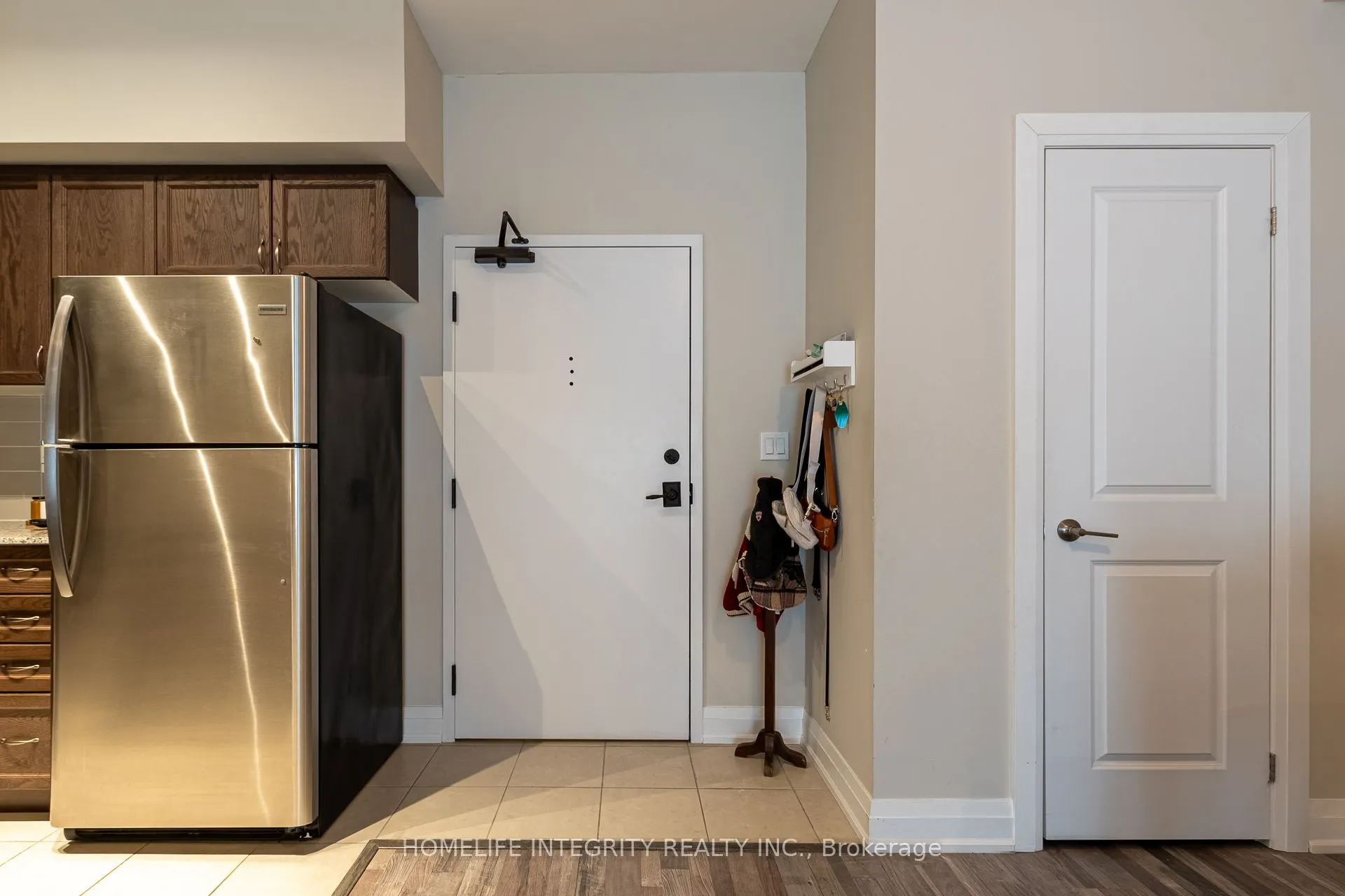 157 Wellington Street E, #109