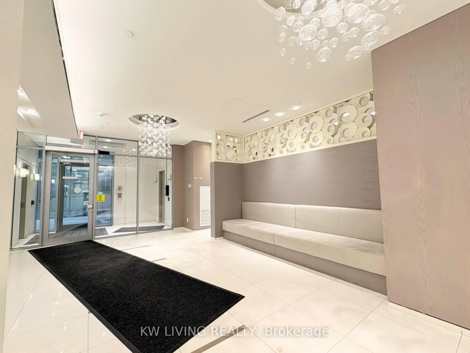 9088 Yonge Street, #509A