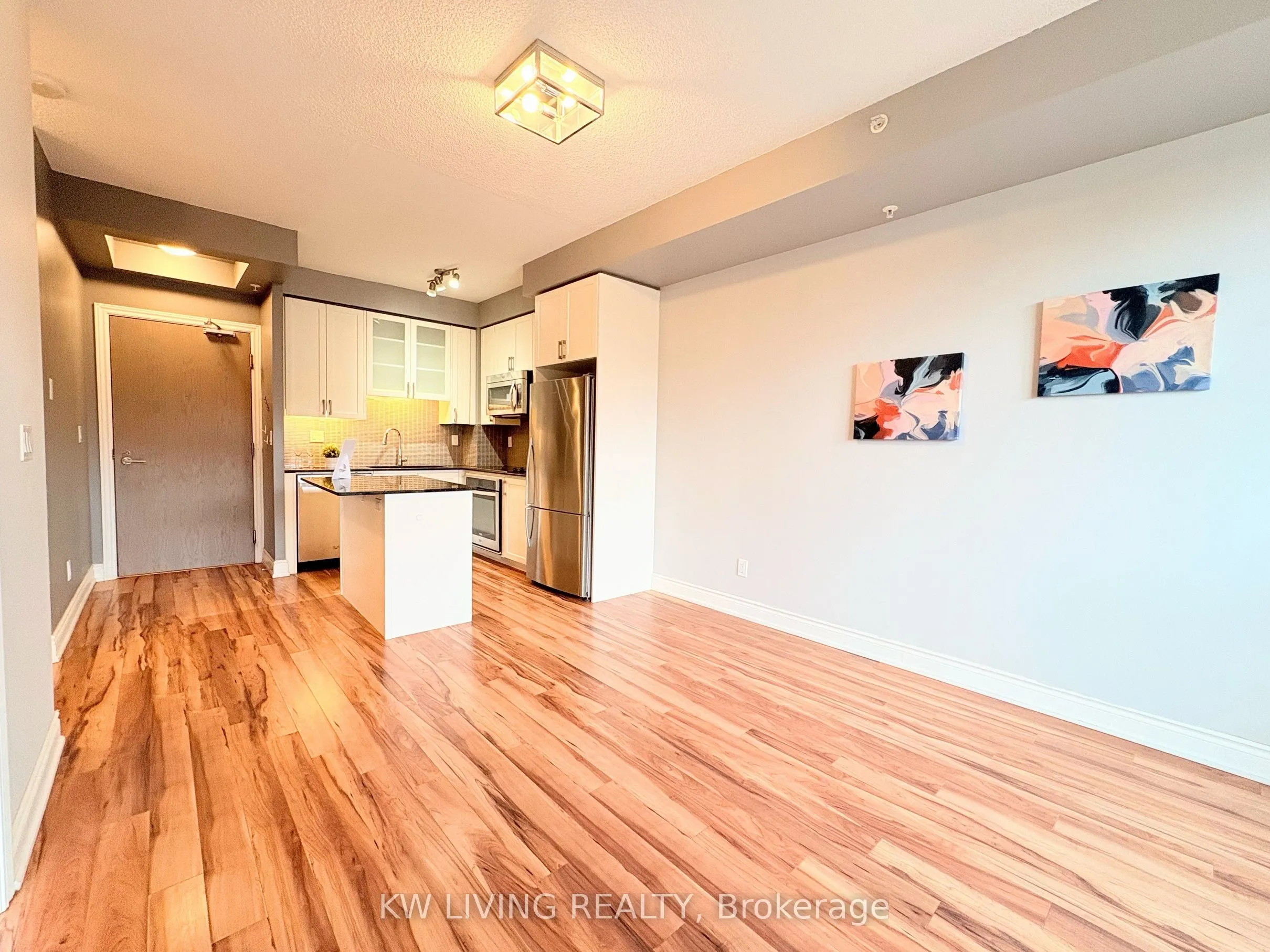 9088 Yonge Street, #509A