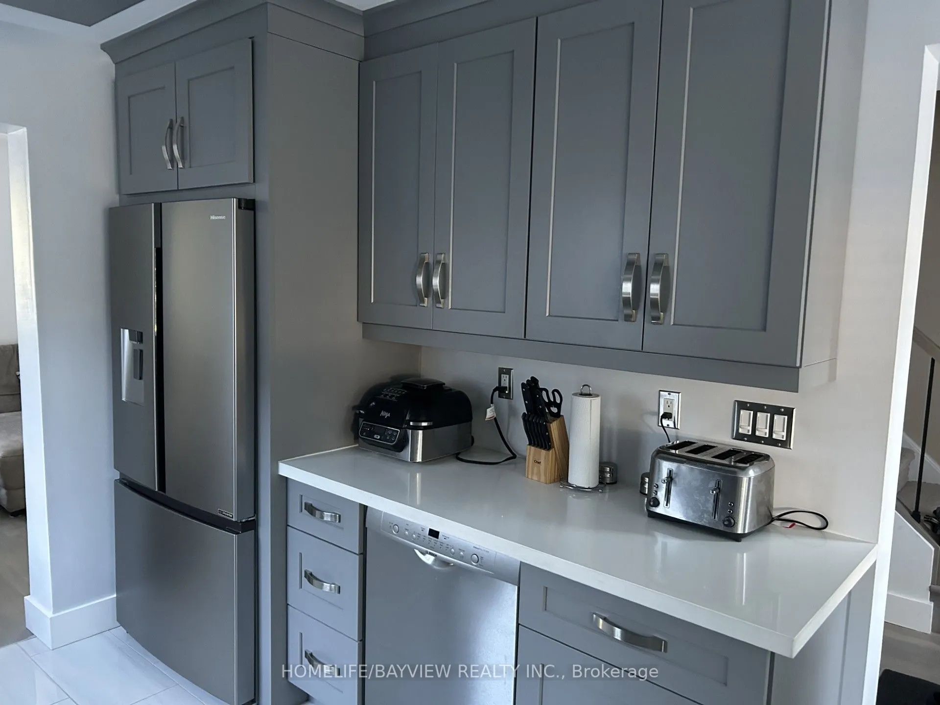 999 ANNA MARIA Avenue