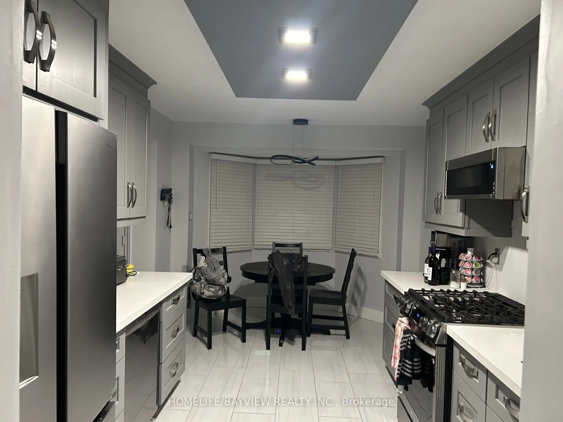 999 ANNA MARIA Avenue