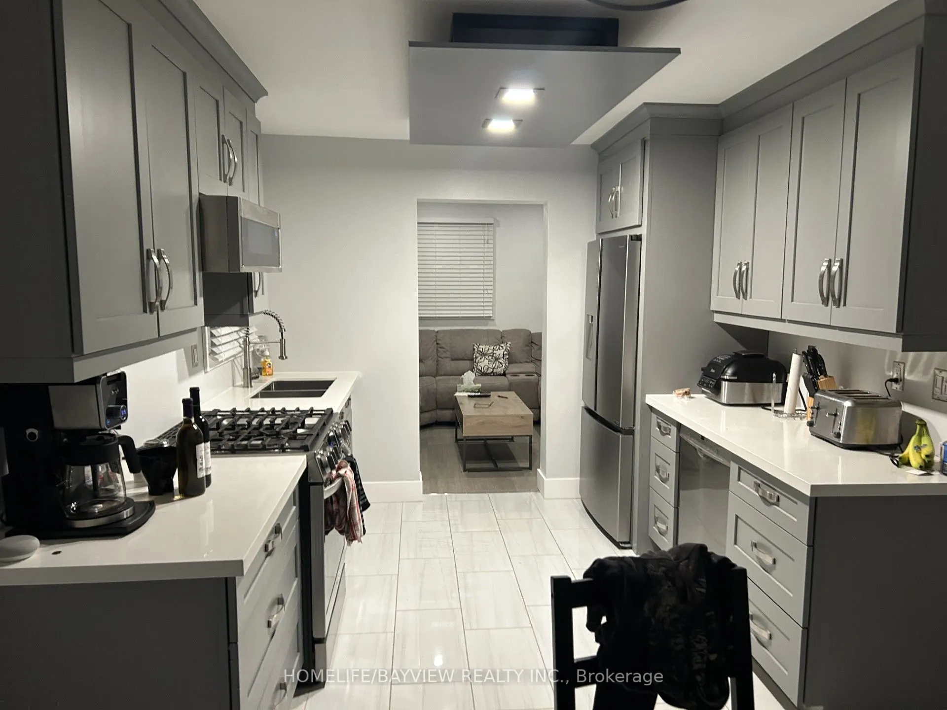 999 ANNA MARIA Avenue