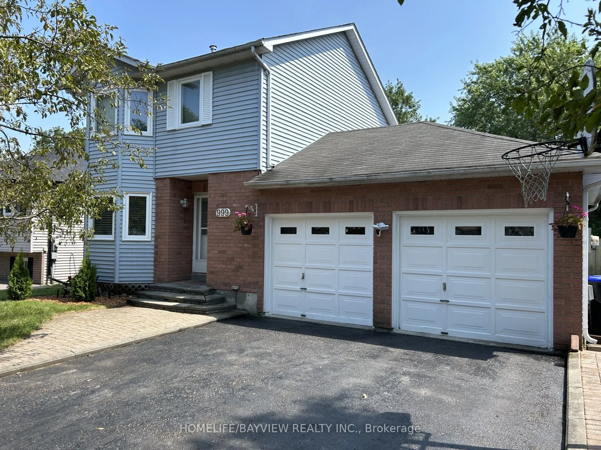 999 ANNA MARIA Avenue