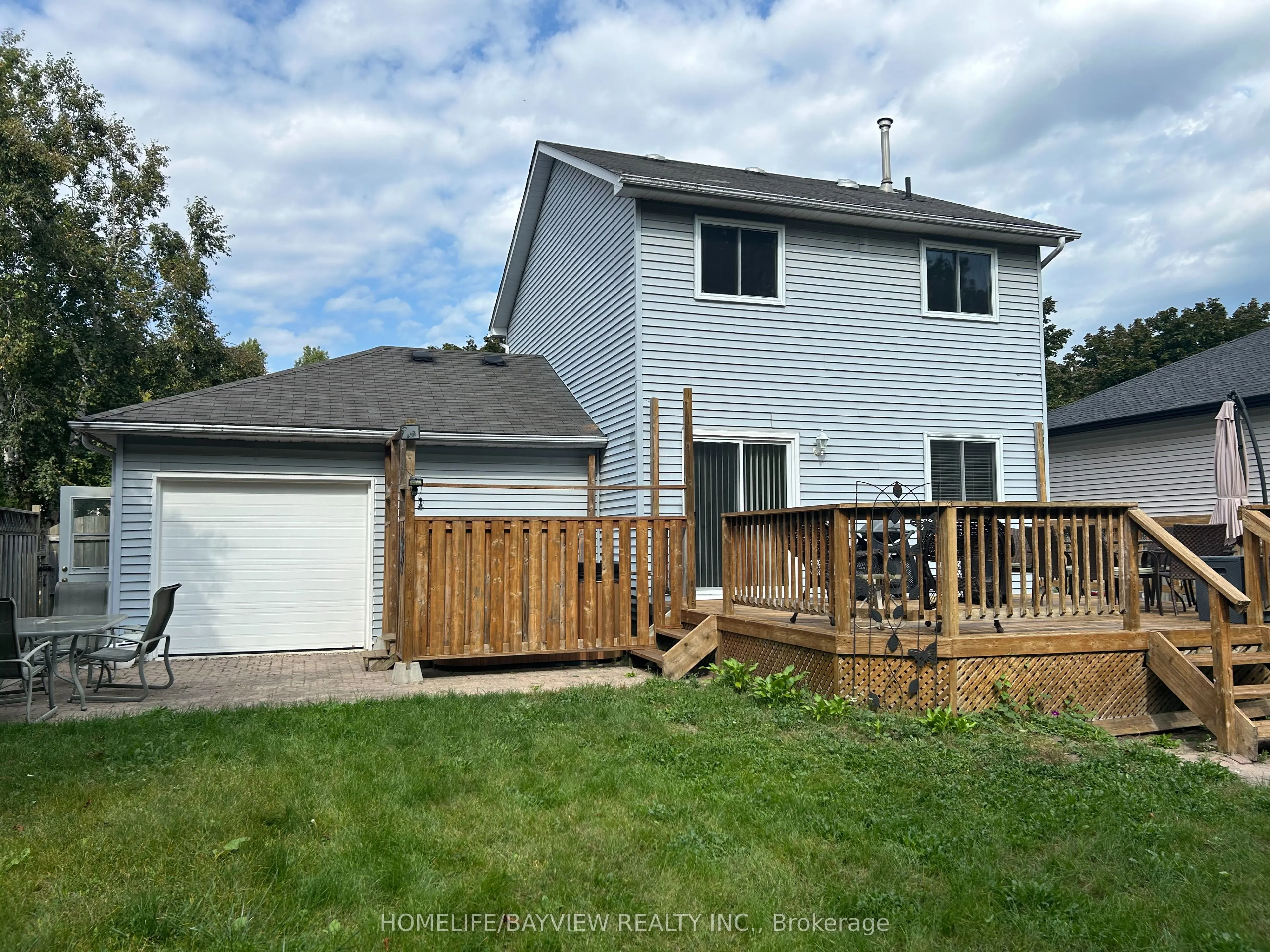 999 ANNA MARIA Avenue