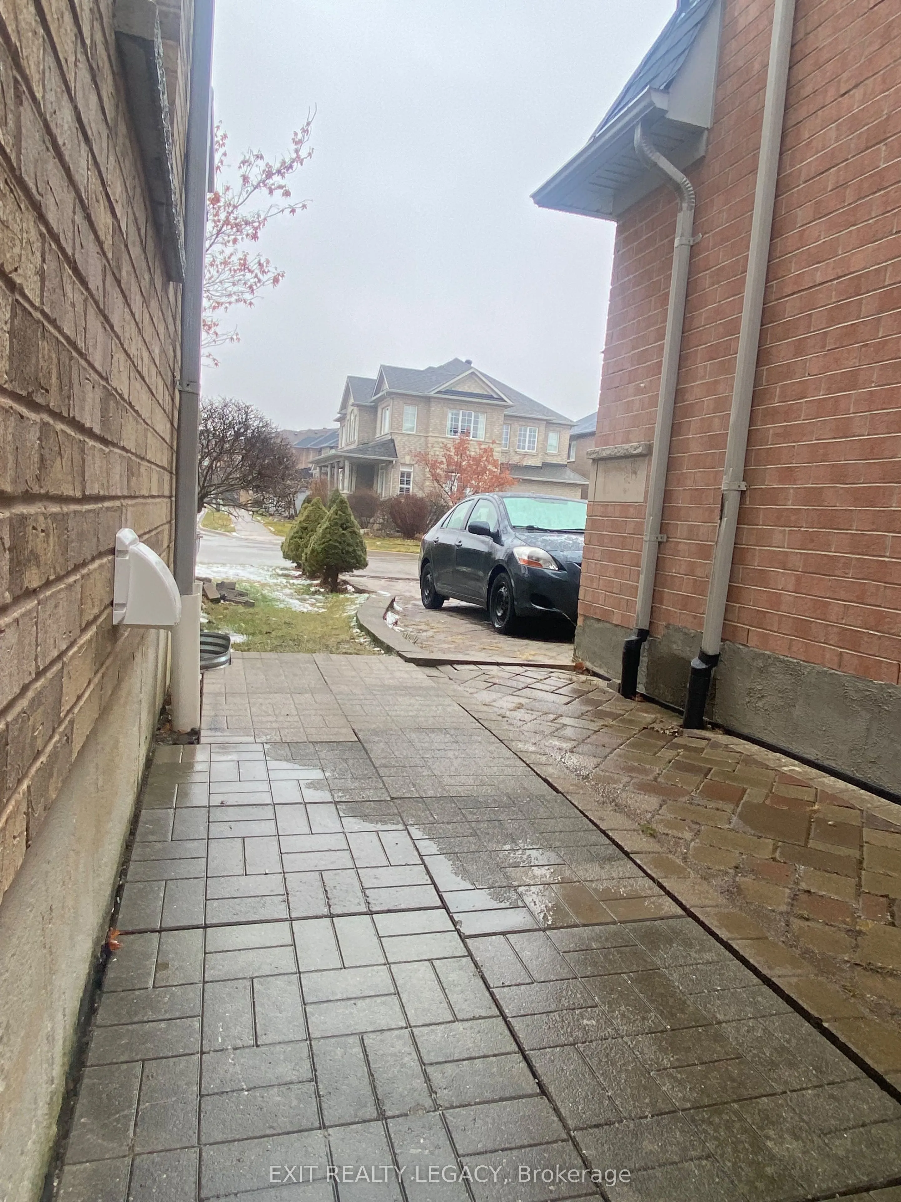 17 Camden Drive
