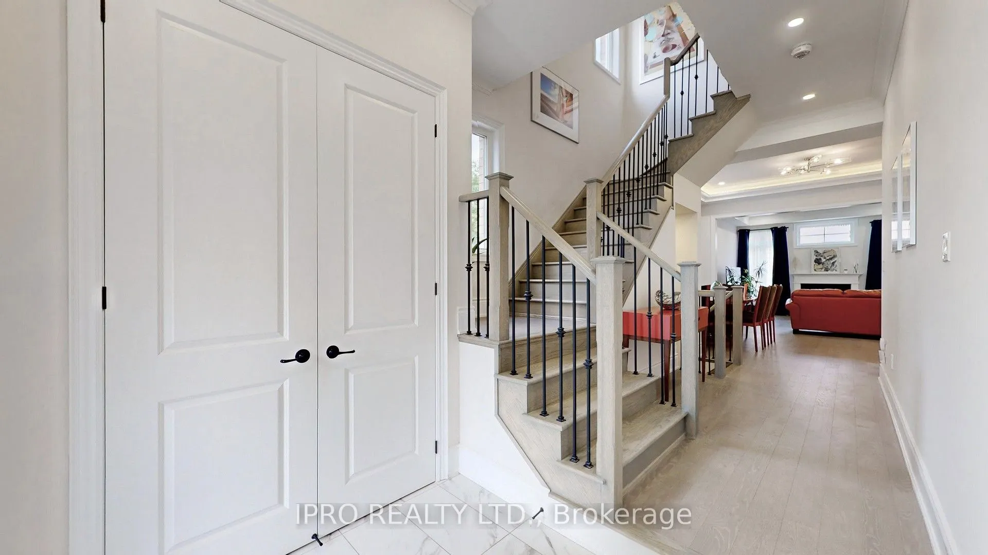 20 Clara May Avenue
