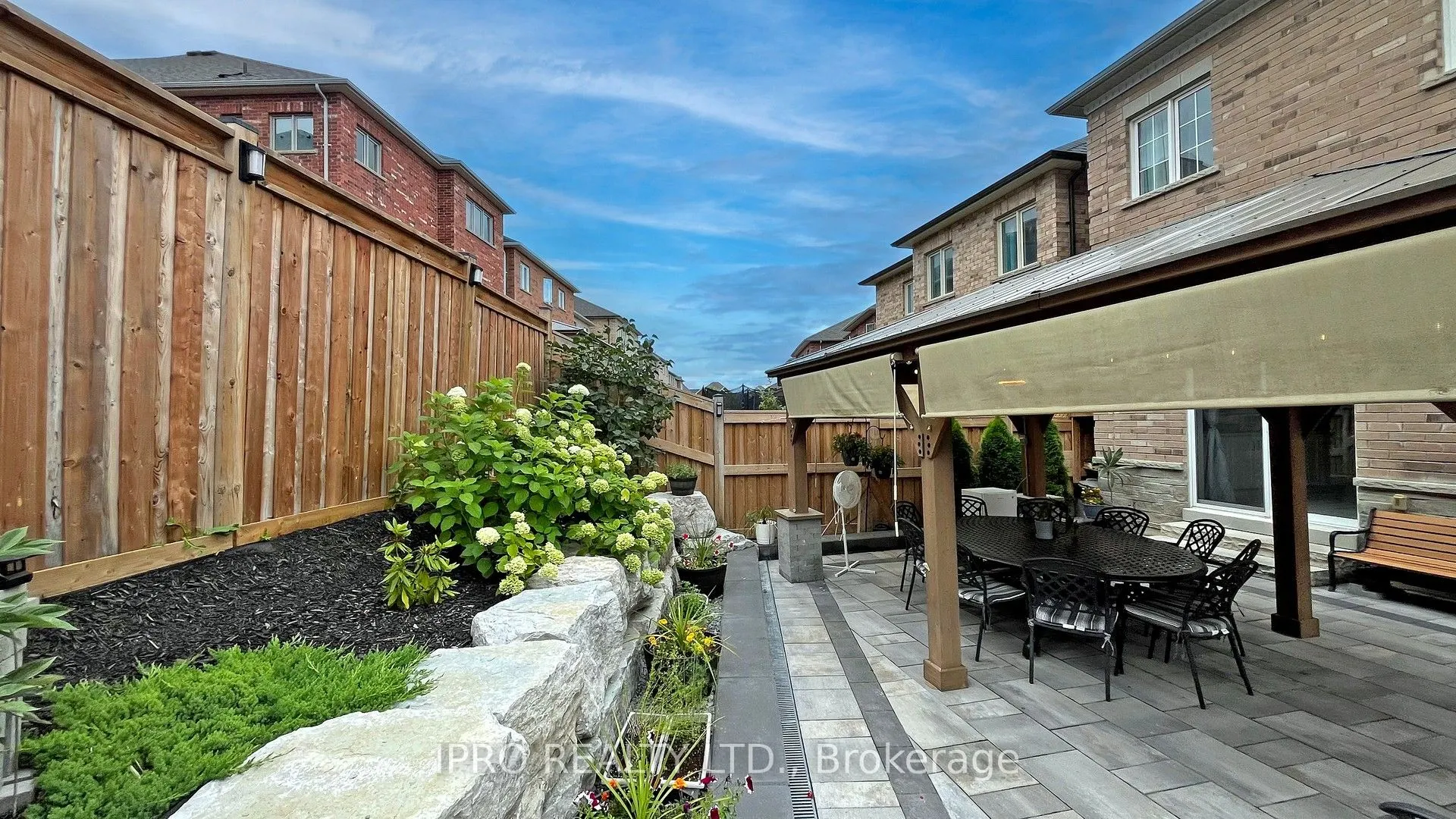 20 Clara May Avenue