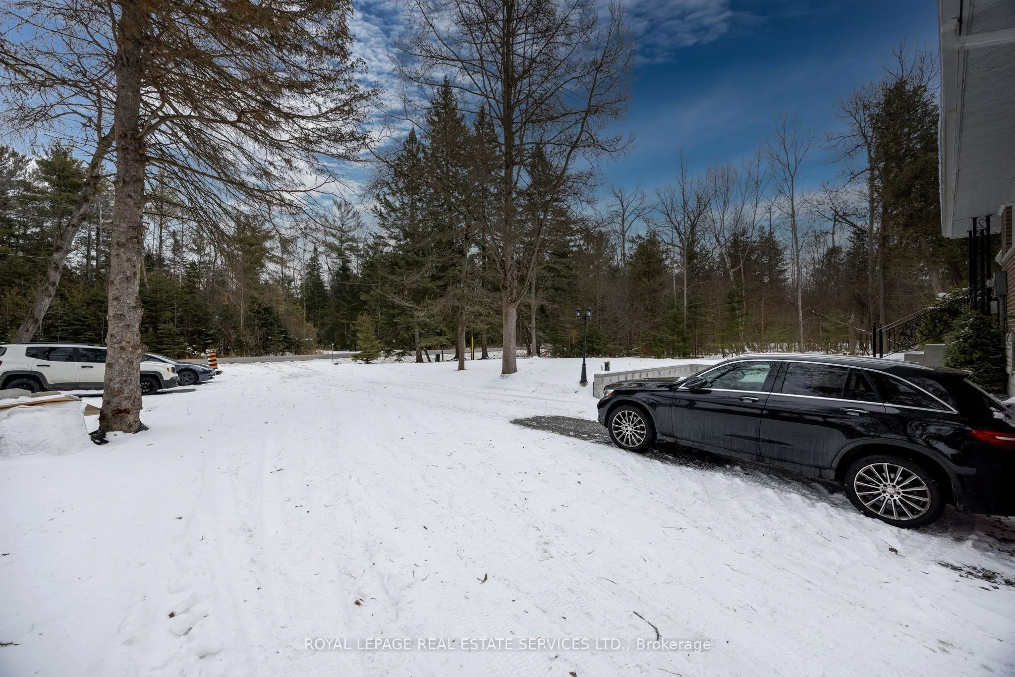 20430 Bathurst Street