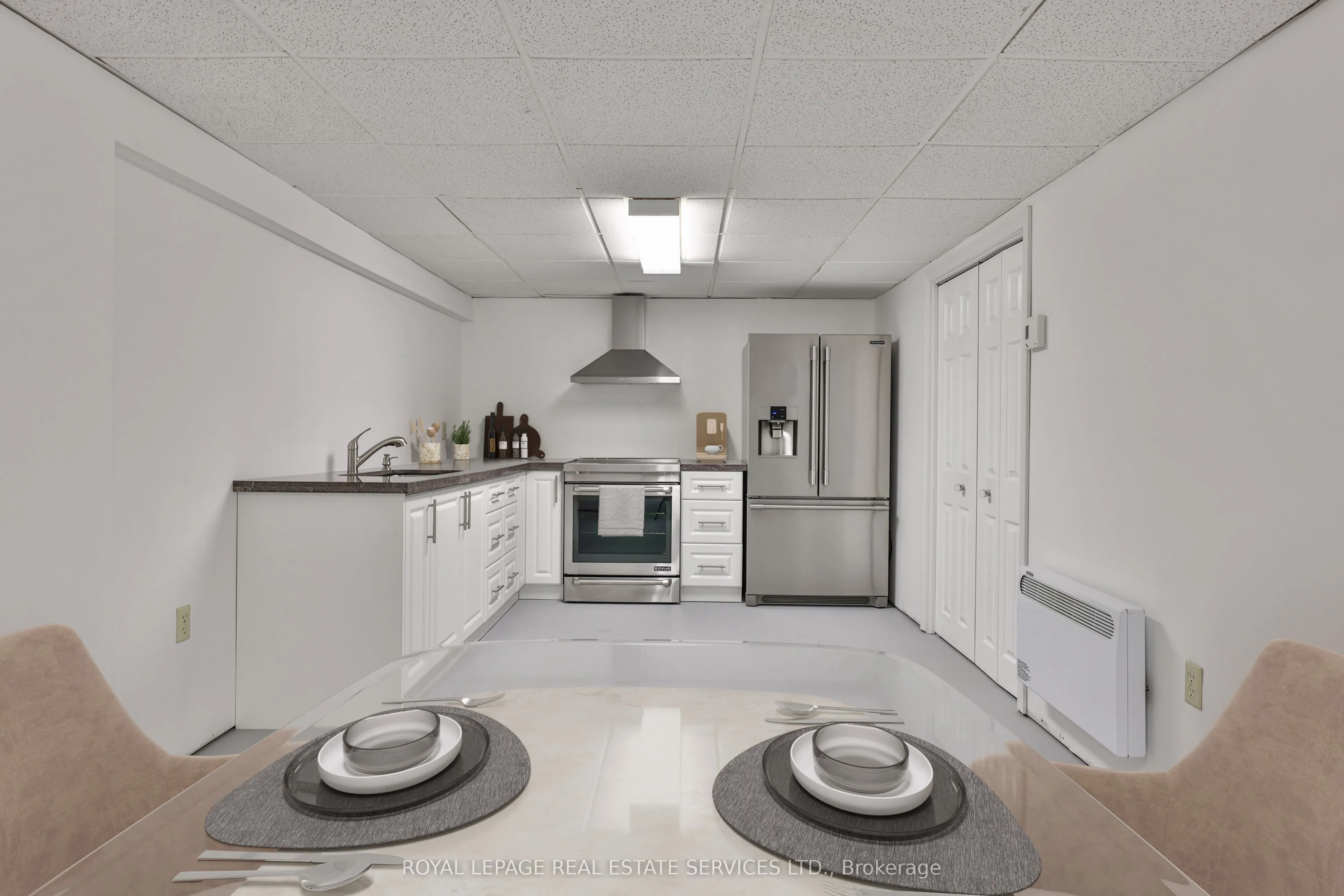 20430 Bathurst Street