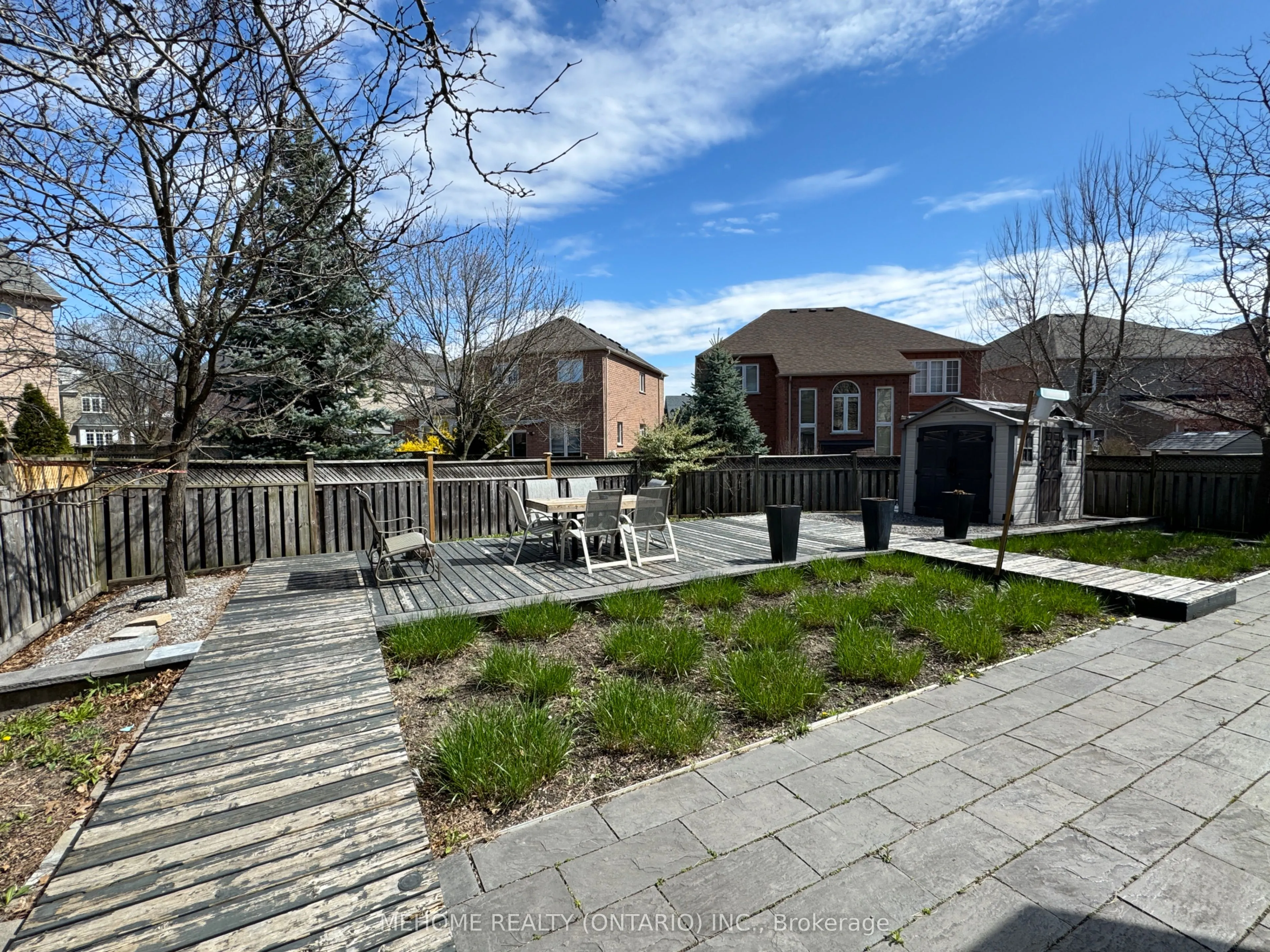 9 Ridgecrest Road