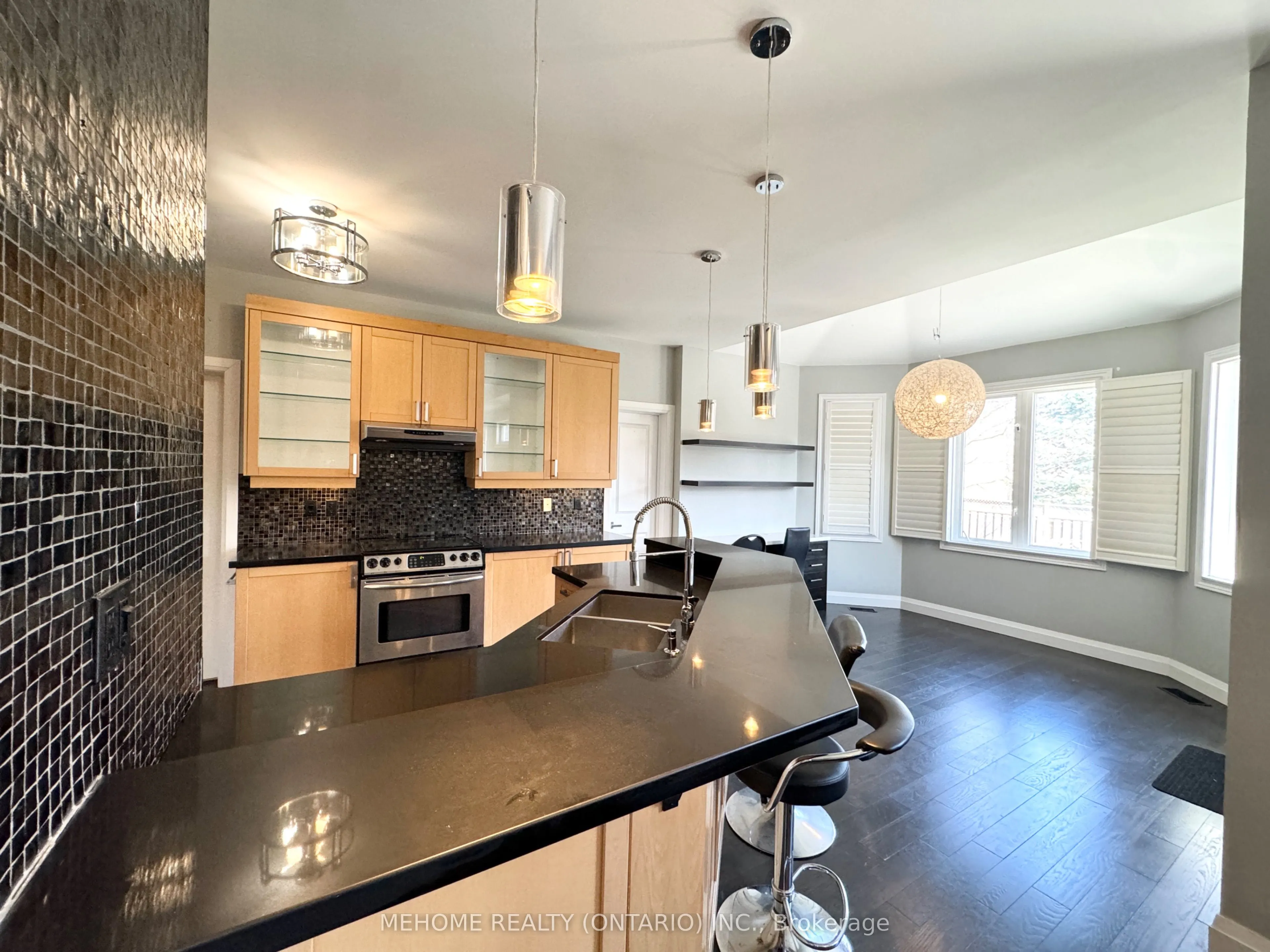 9 Ridgecrest Road