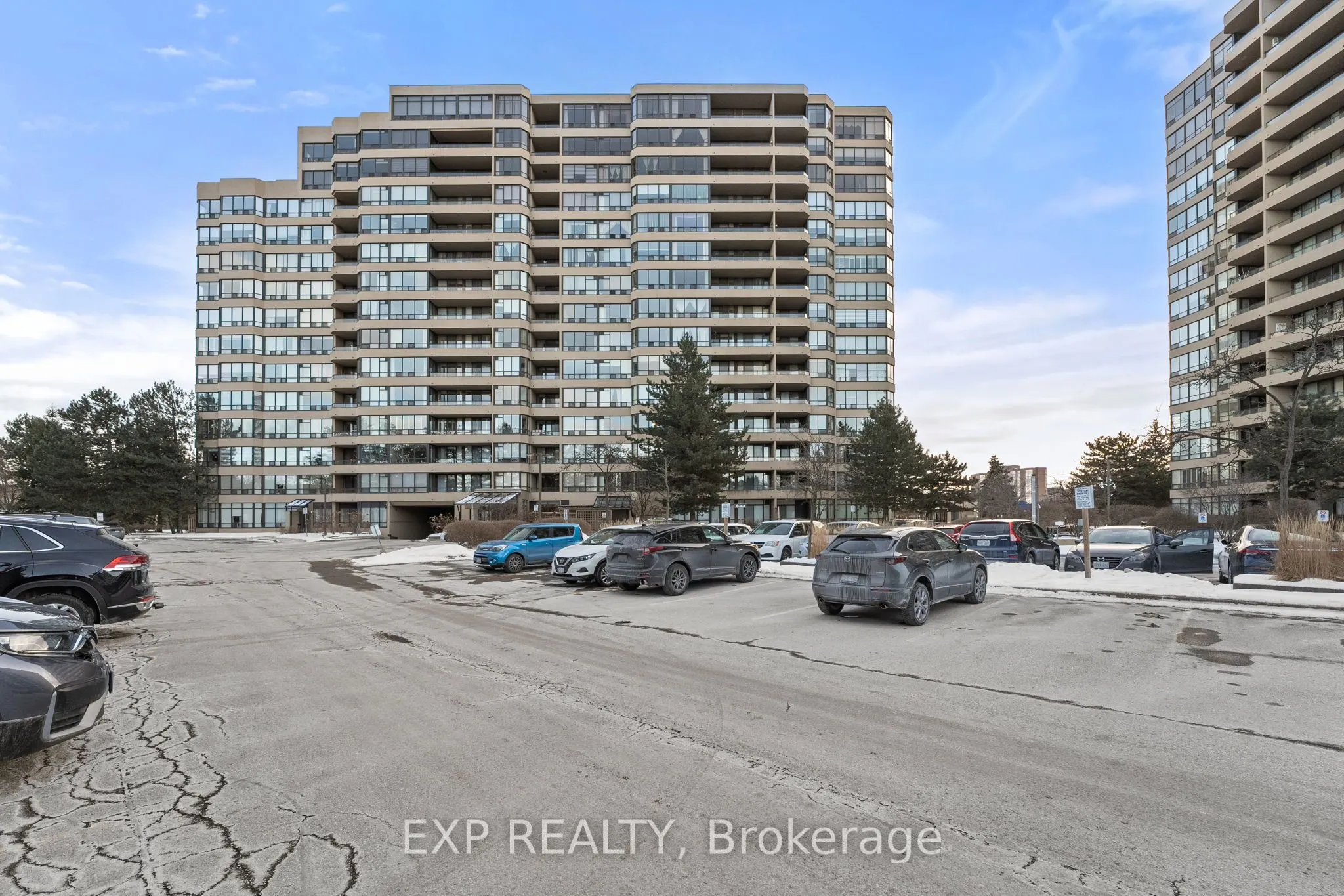 32 Clarissa Drive #521
