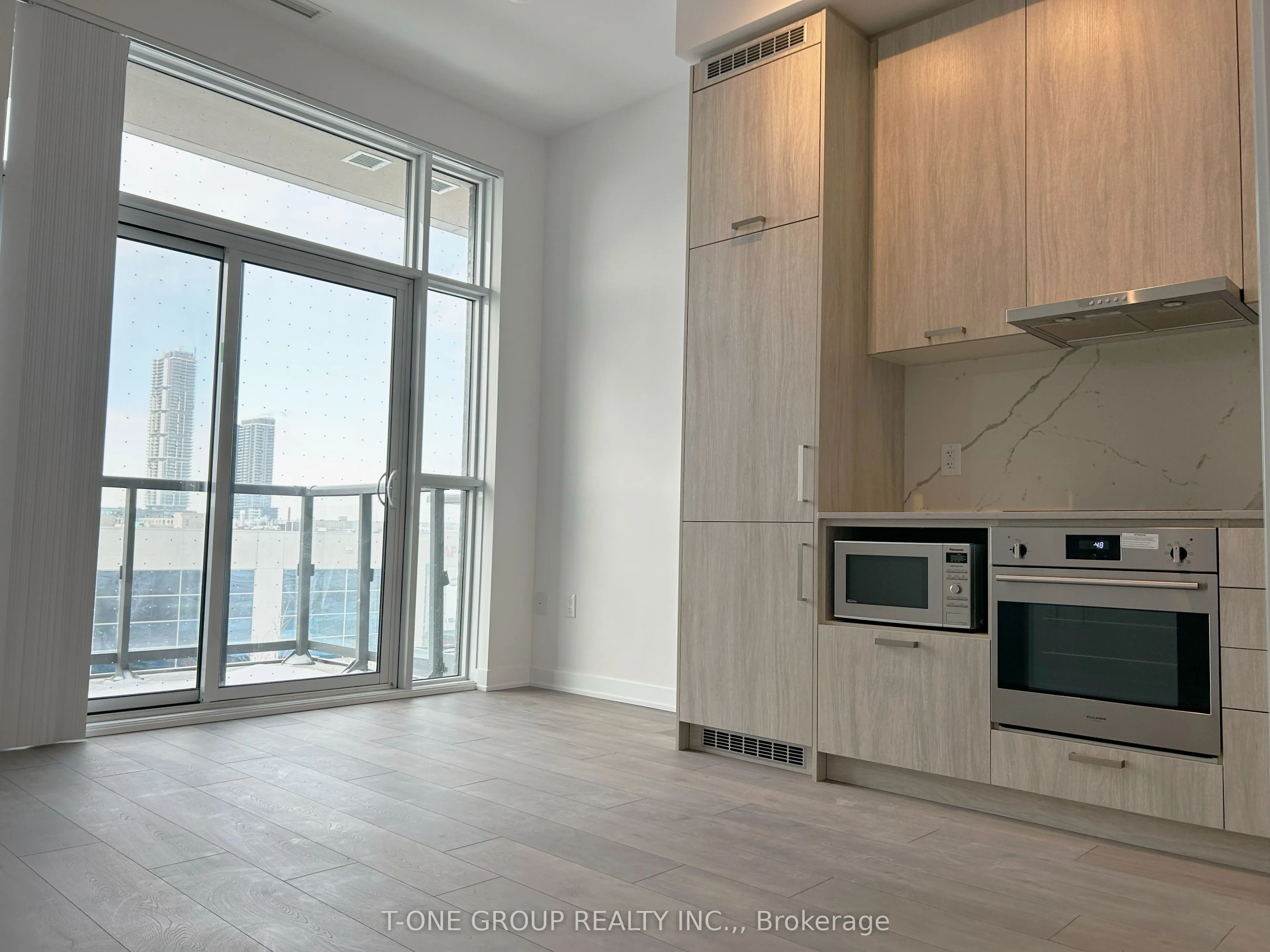 38 Honeycrisp Crescent #312