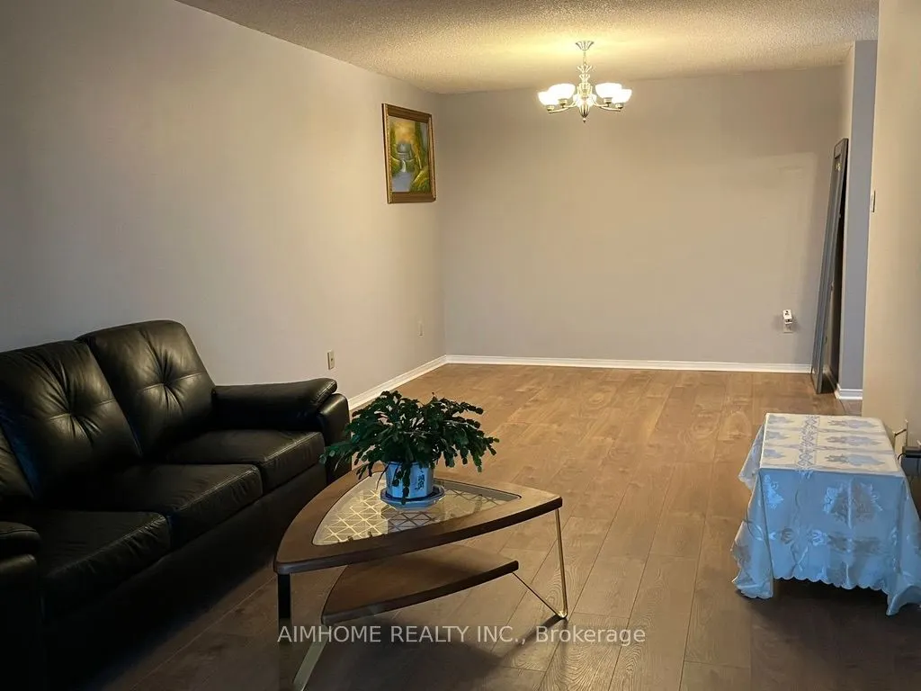 7805 Bayview Avenue #618