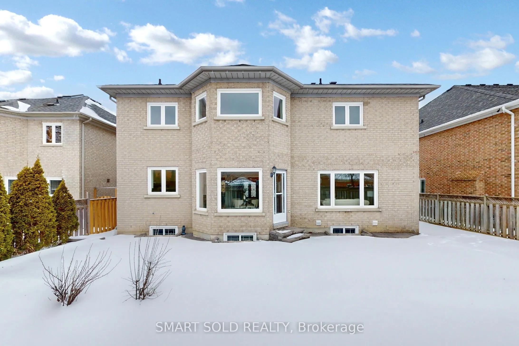 31 Black Walnut Crescent