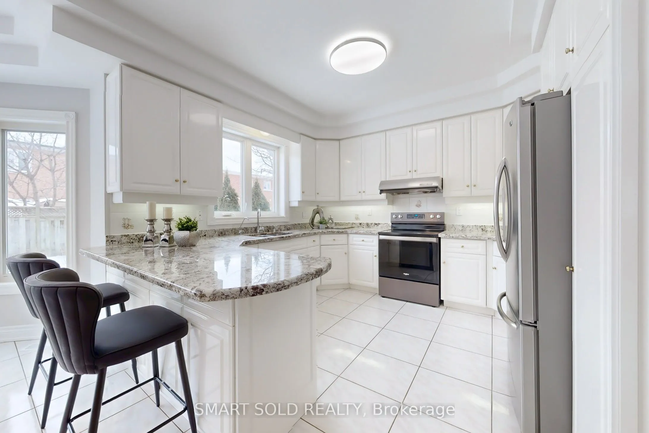 31 Black Walnut Crescent
