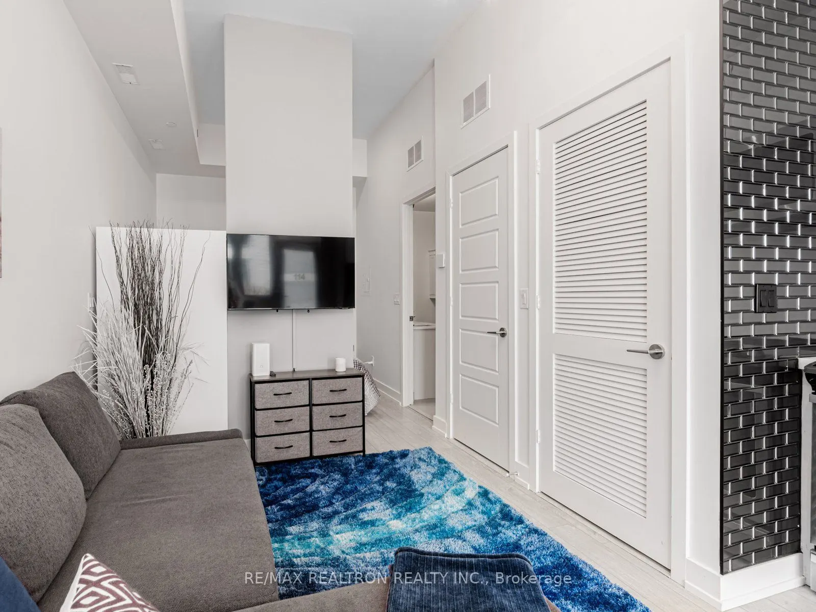 317 Broward Way, #114