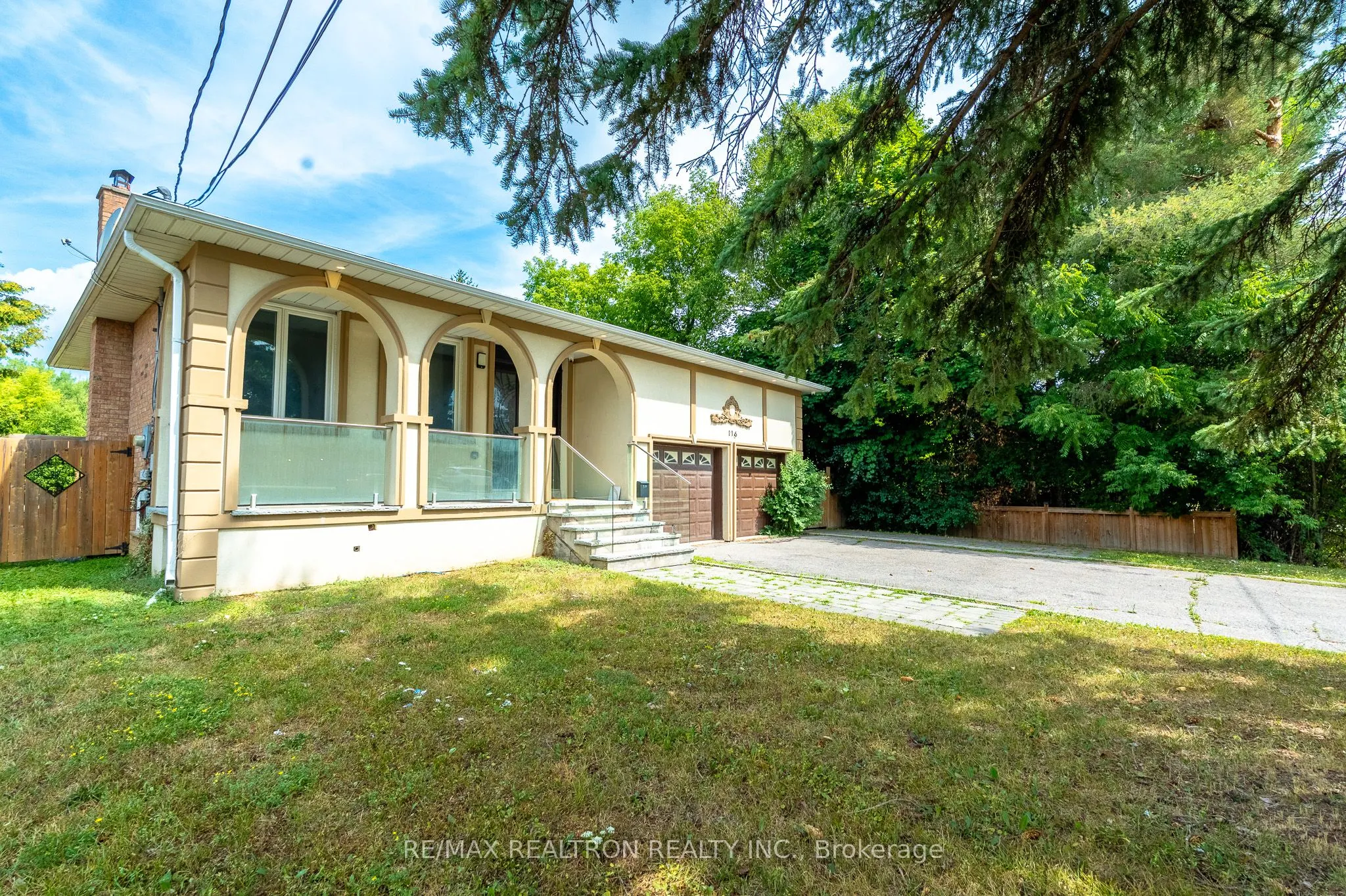 116 Weldrick Road W