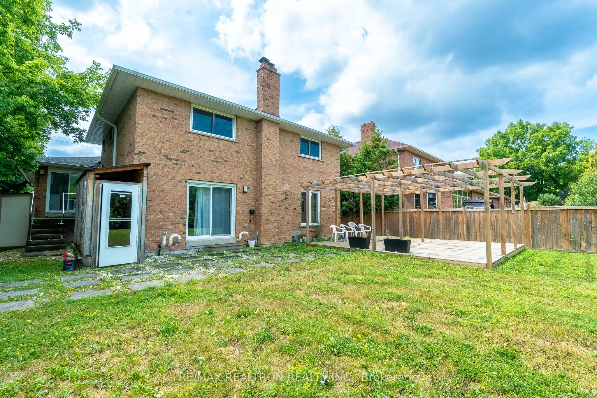 116 Weldrick Road W