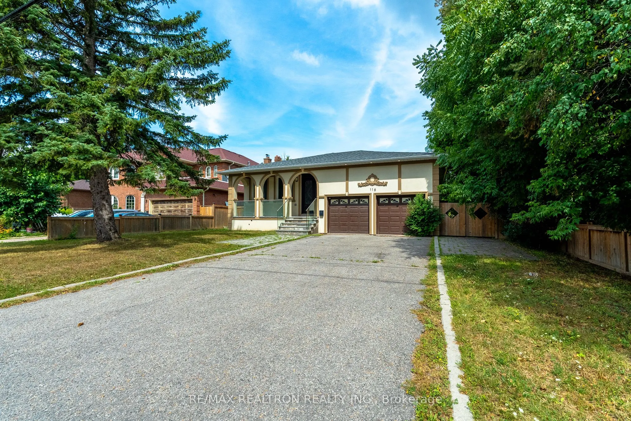 116 Weldrick Road W