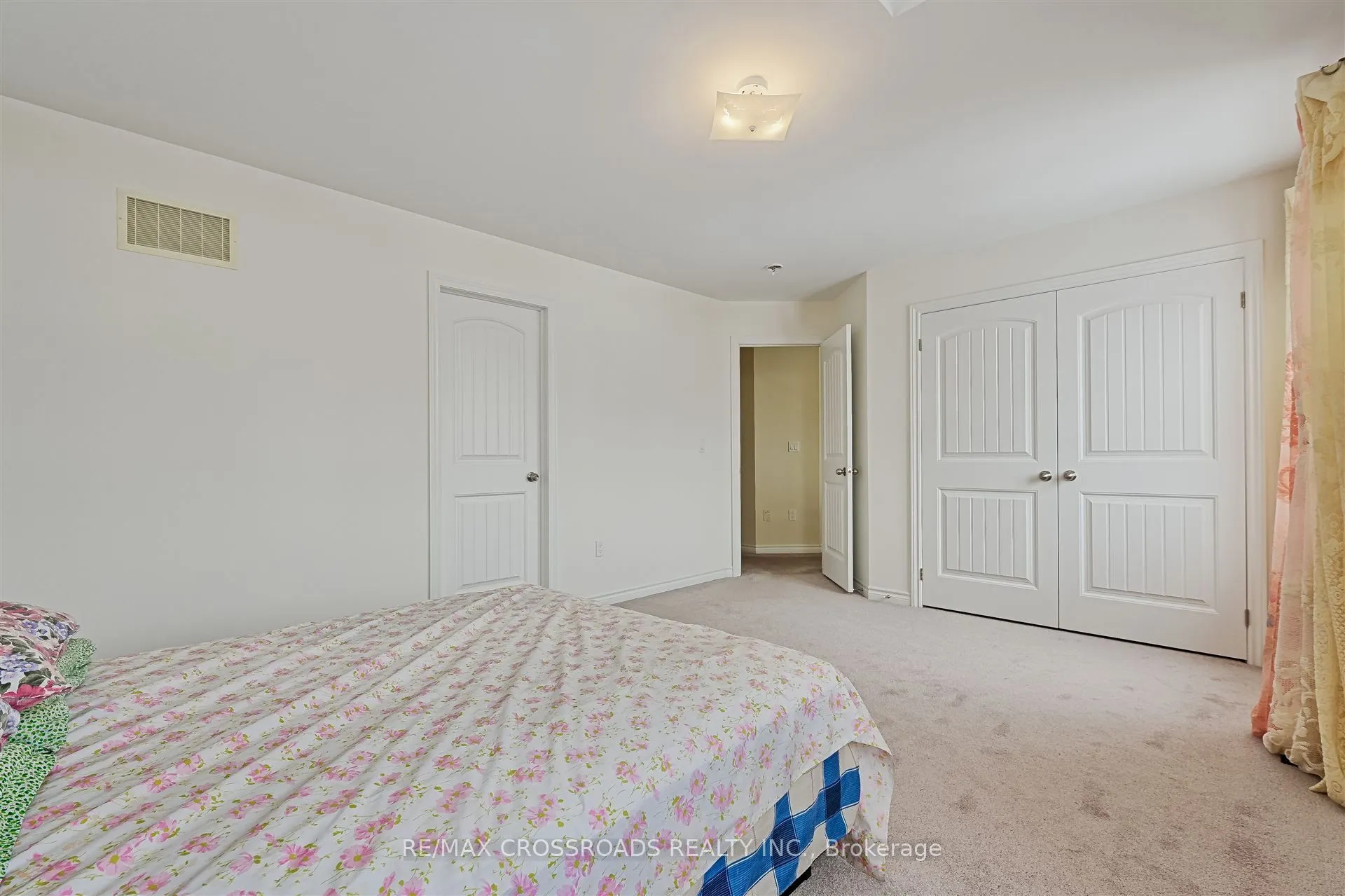 144 Gold Park Gate
