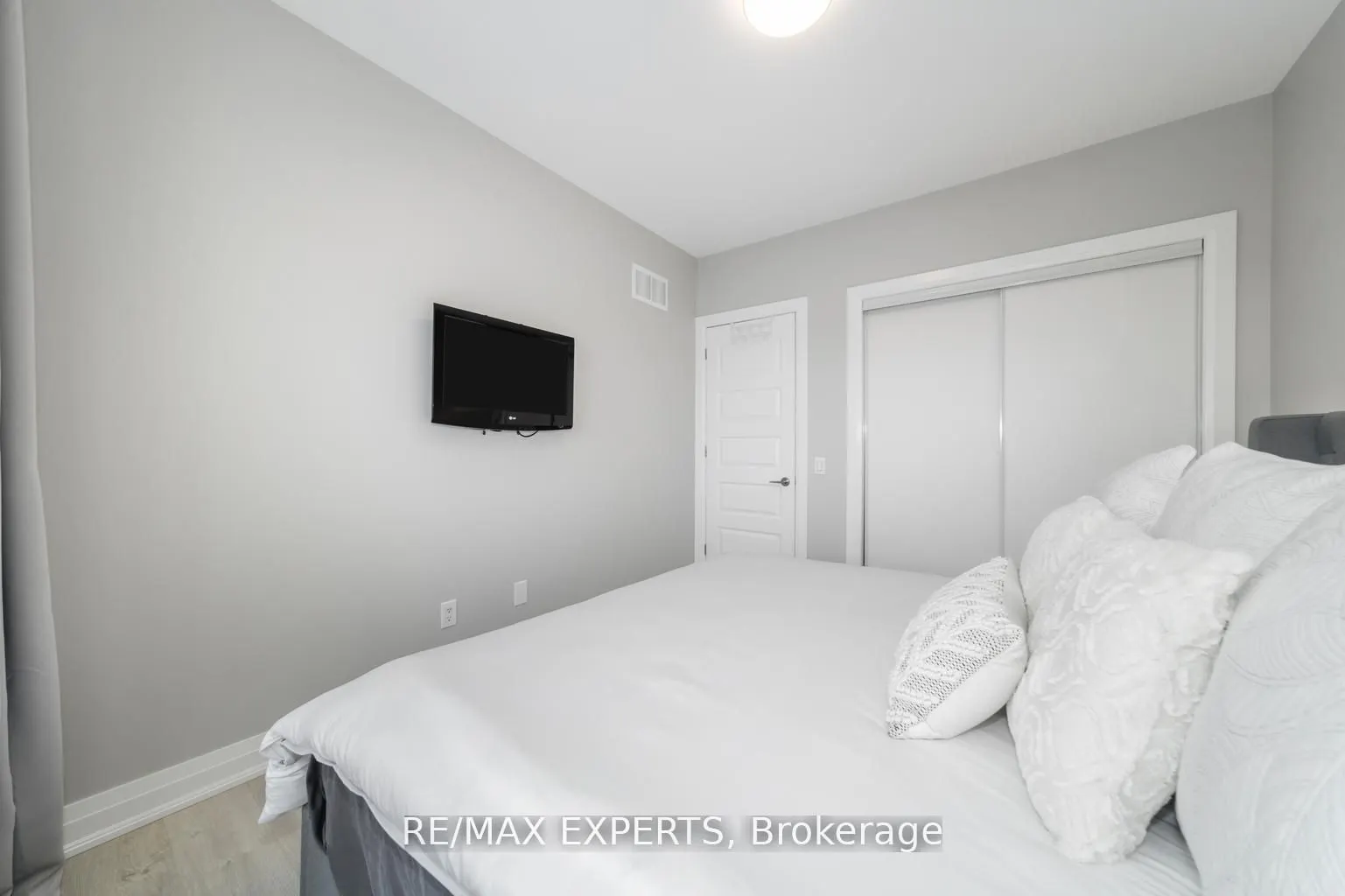 8167 Kipling Avenue, #40