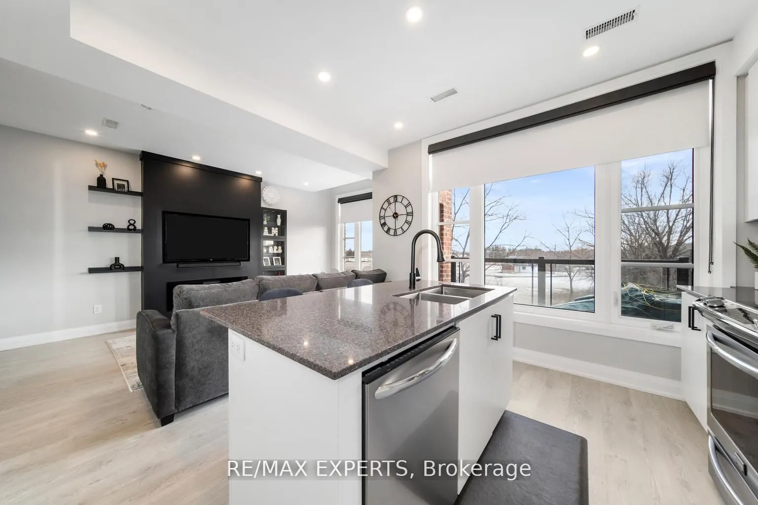 8167 Kipling Avenue, #40