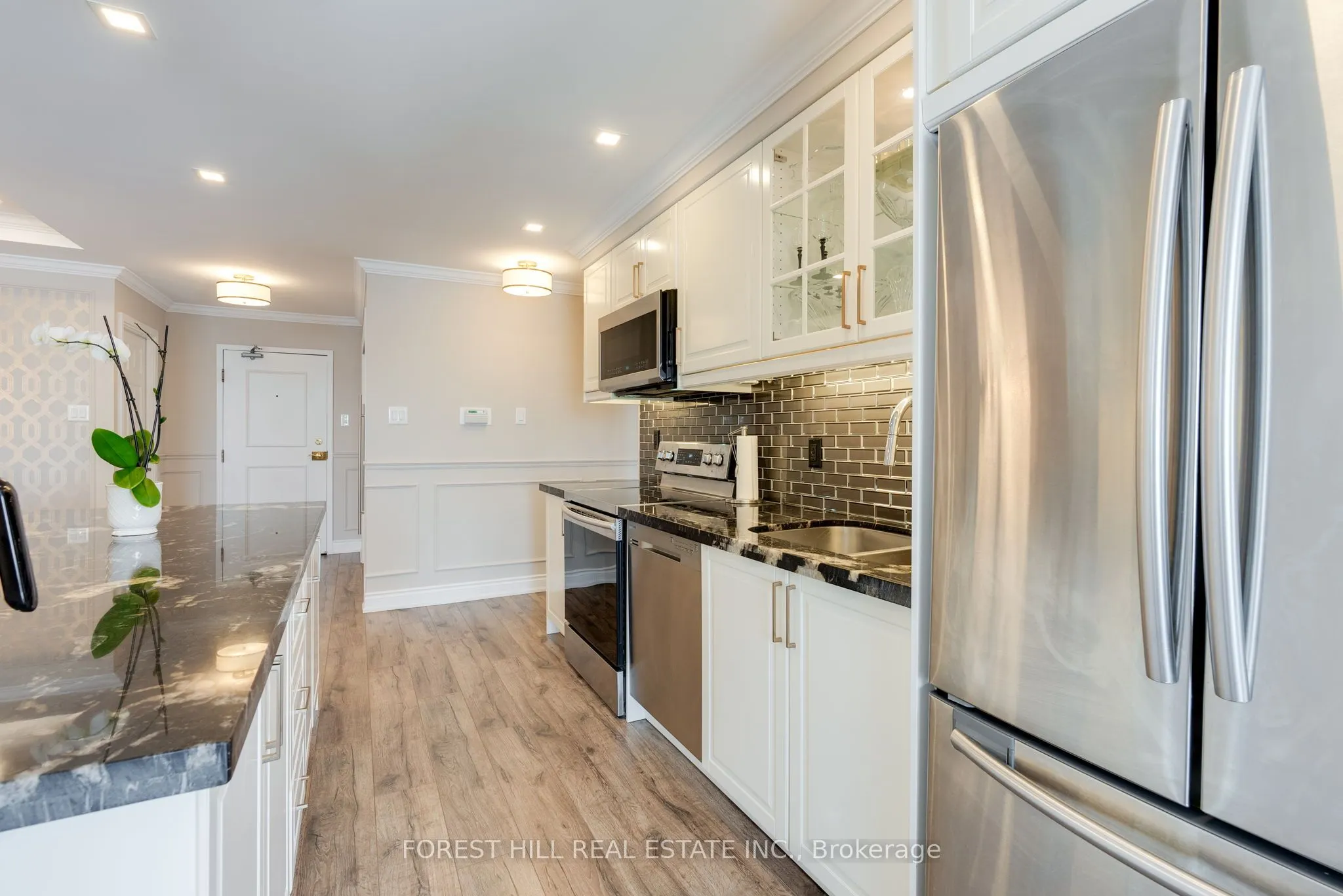 30 Harding Boulevard W #Ph01