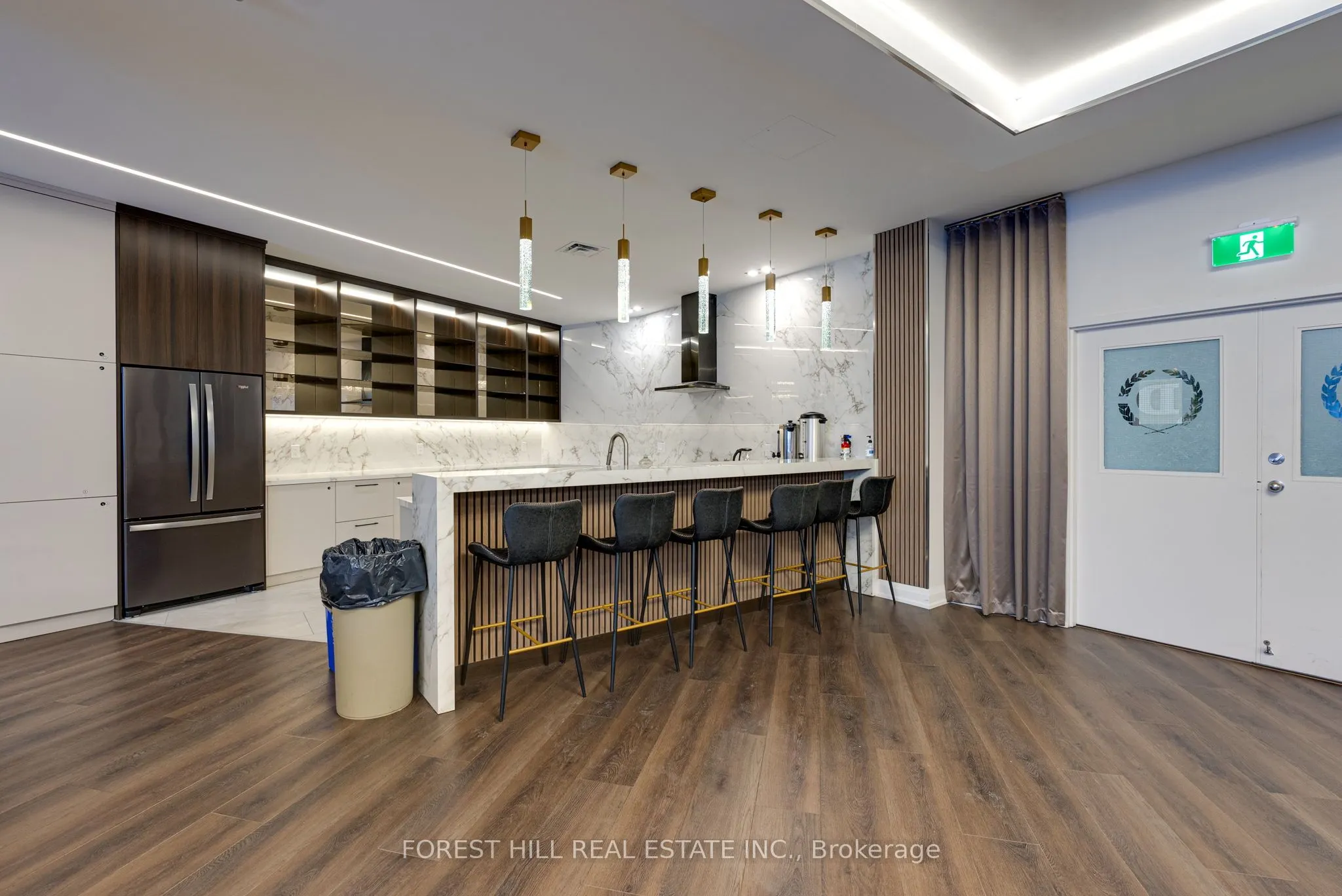 30 Harding Boulevard W #Ph01