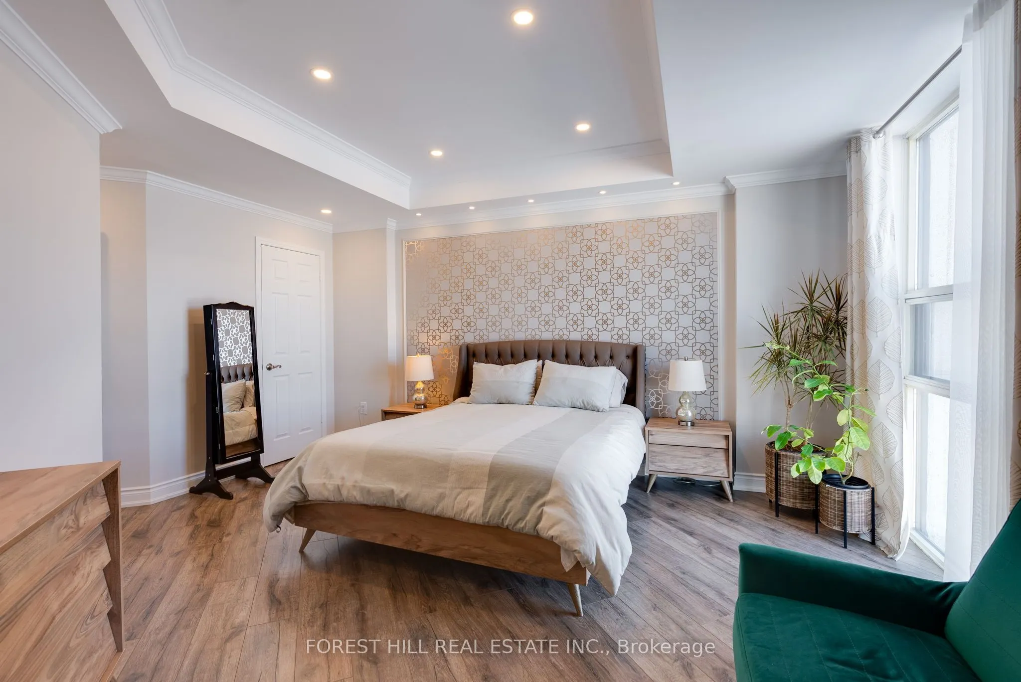 30 Harding Boulevard W #Ph01