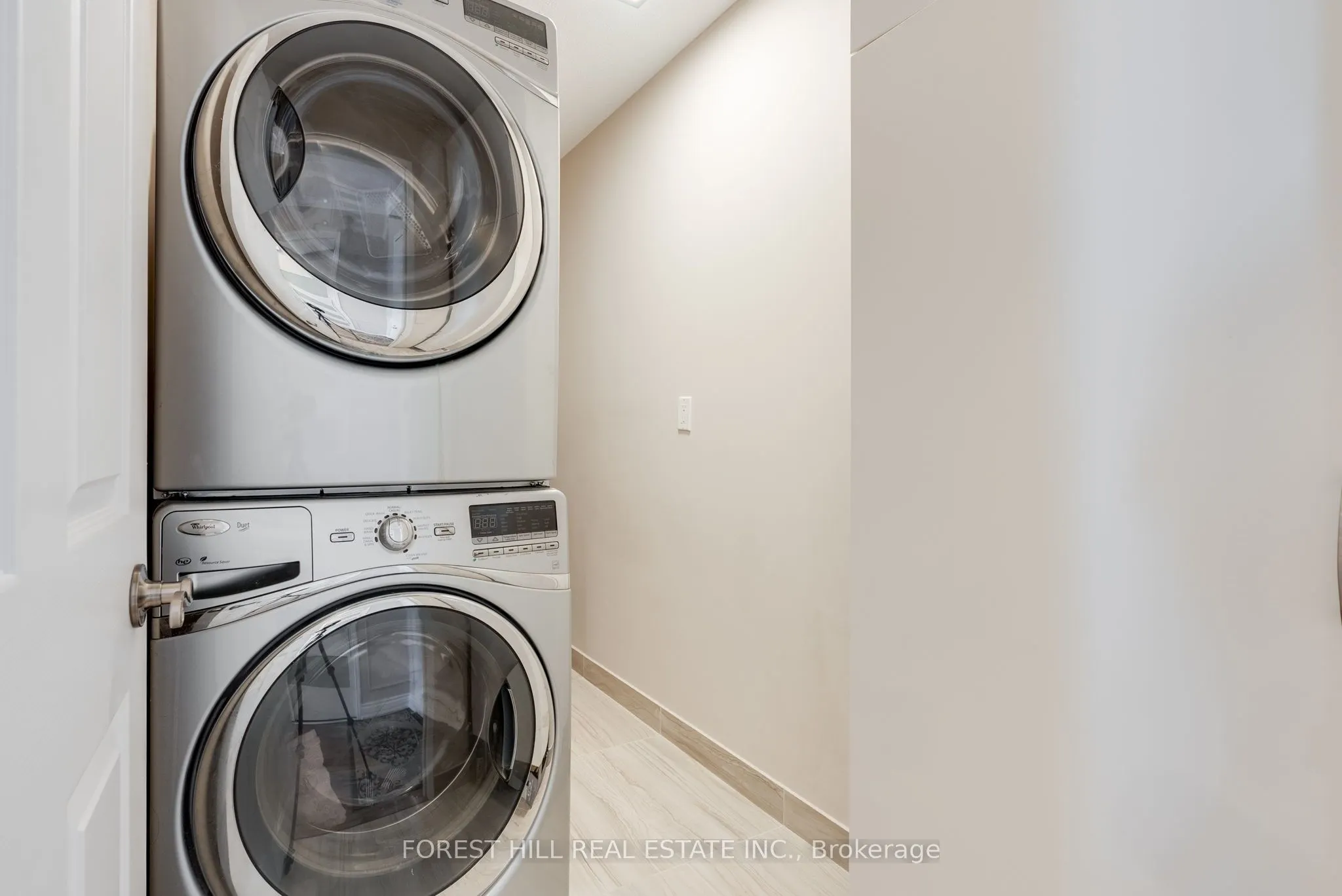 30 Harding Boulevard W #Ph01