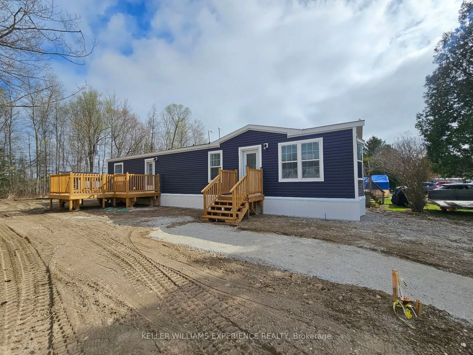 40 Shamrock Crescent