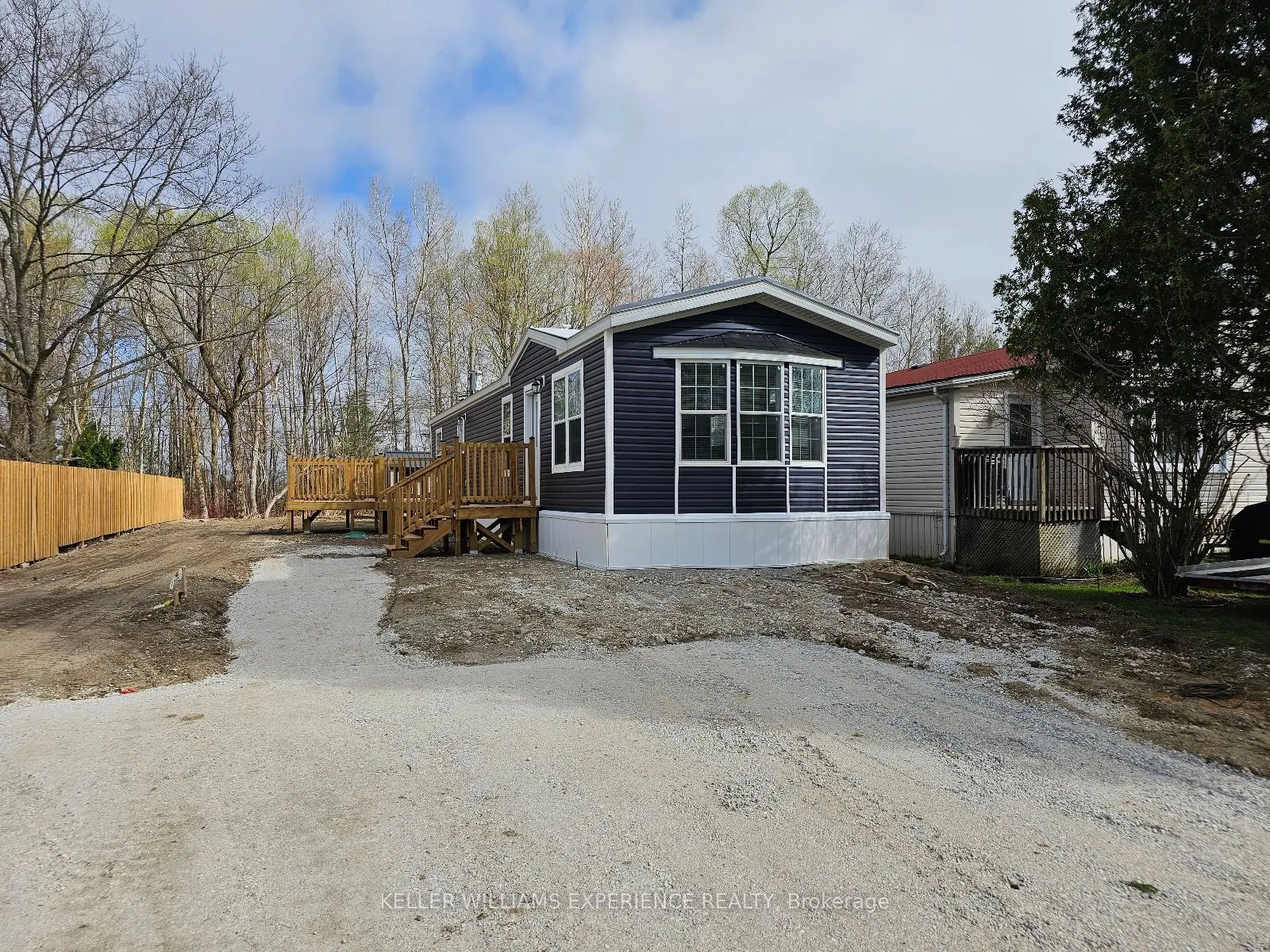 40 Shamrock Crescent