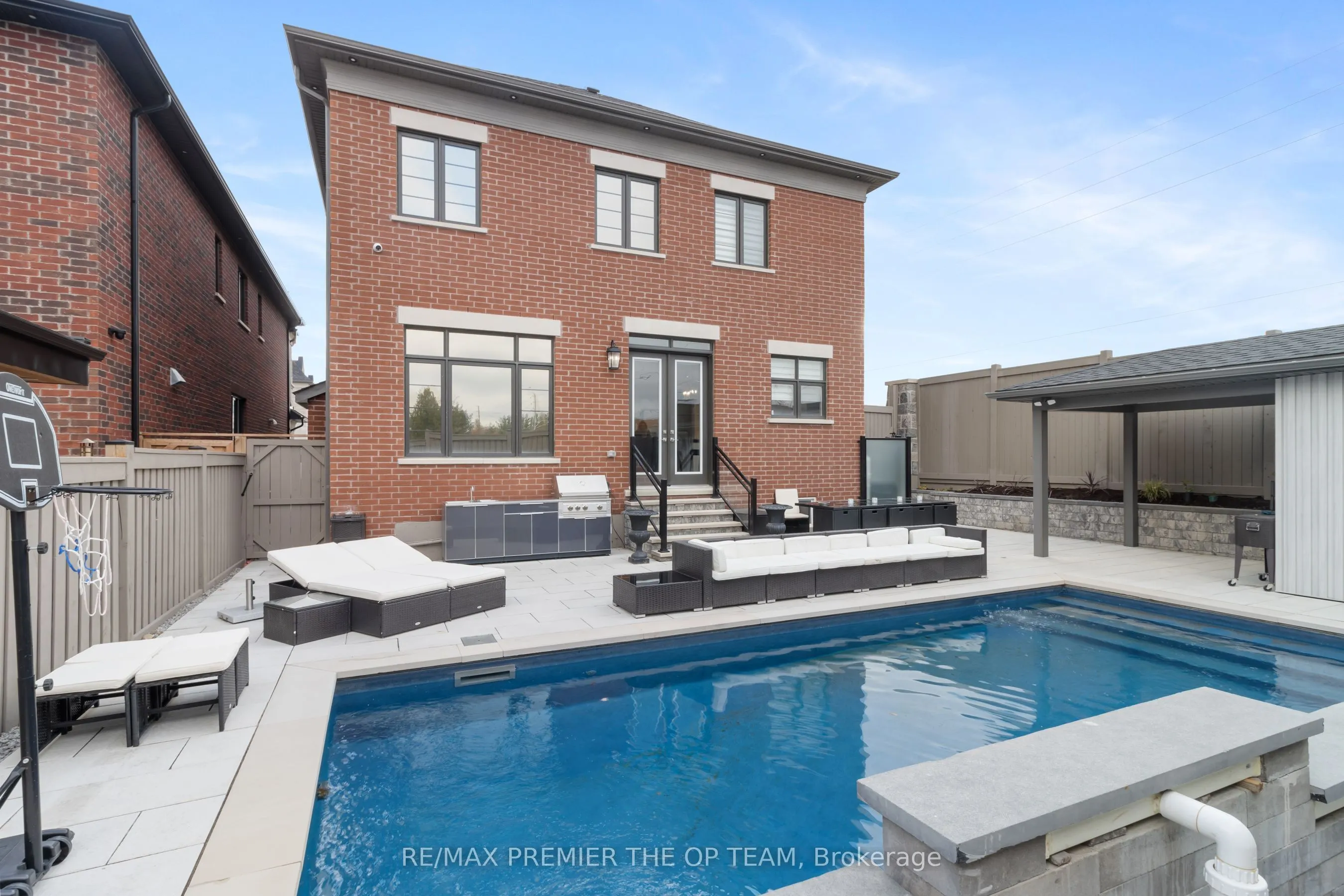 89 Rosshaven Crescent