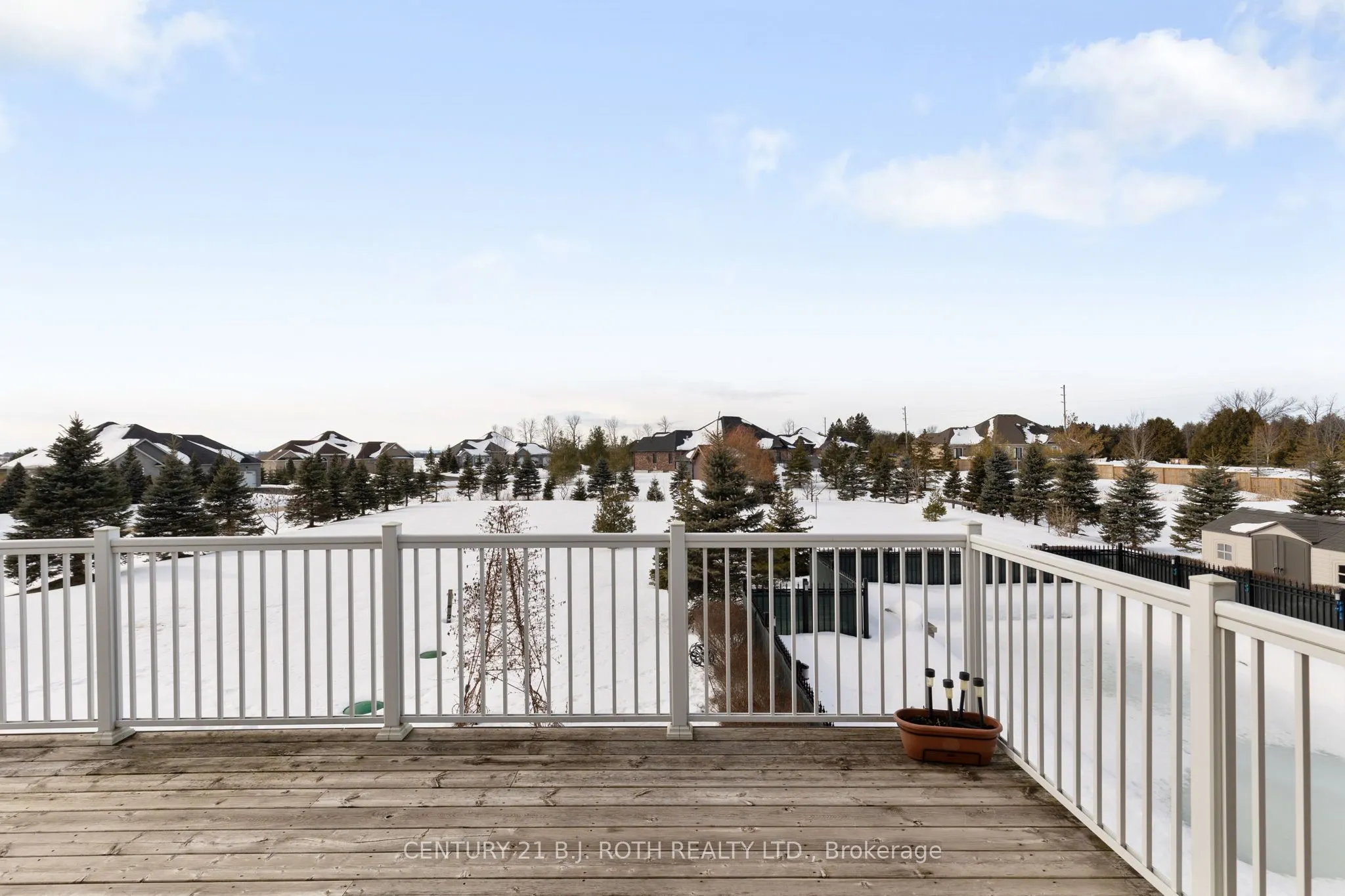 10 BROLLEY Crescent